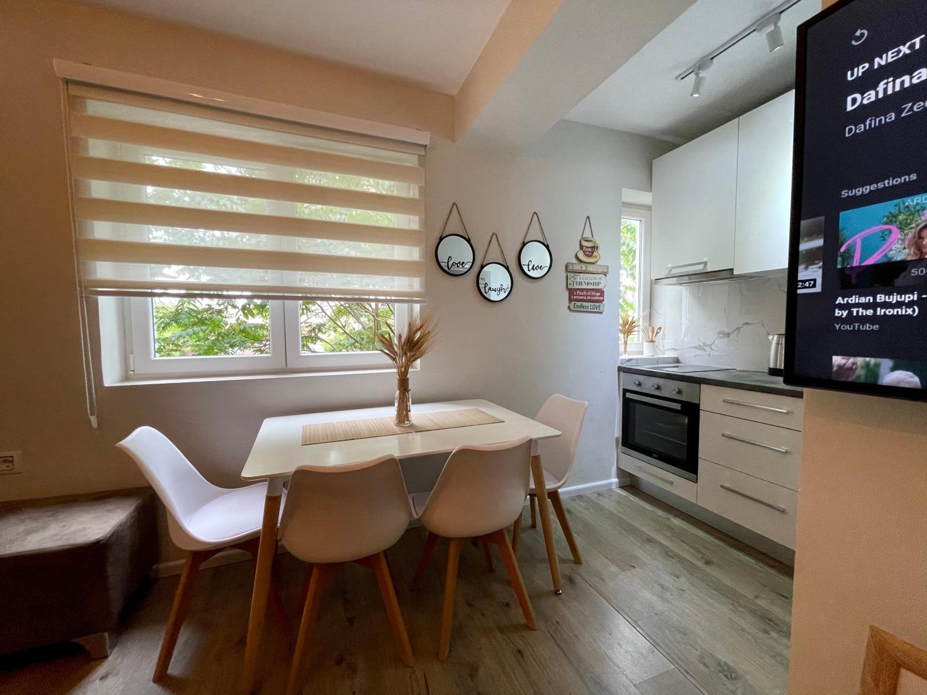 Dafina Central Apartment