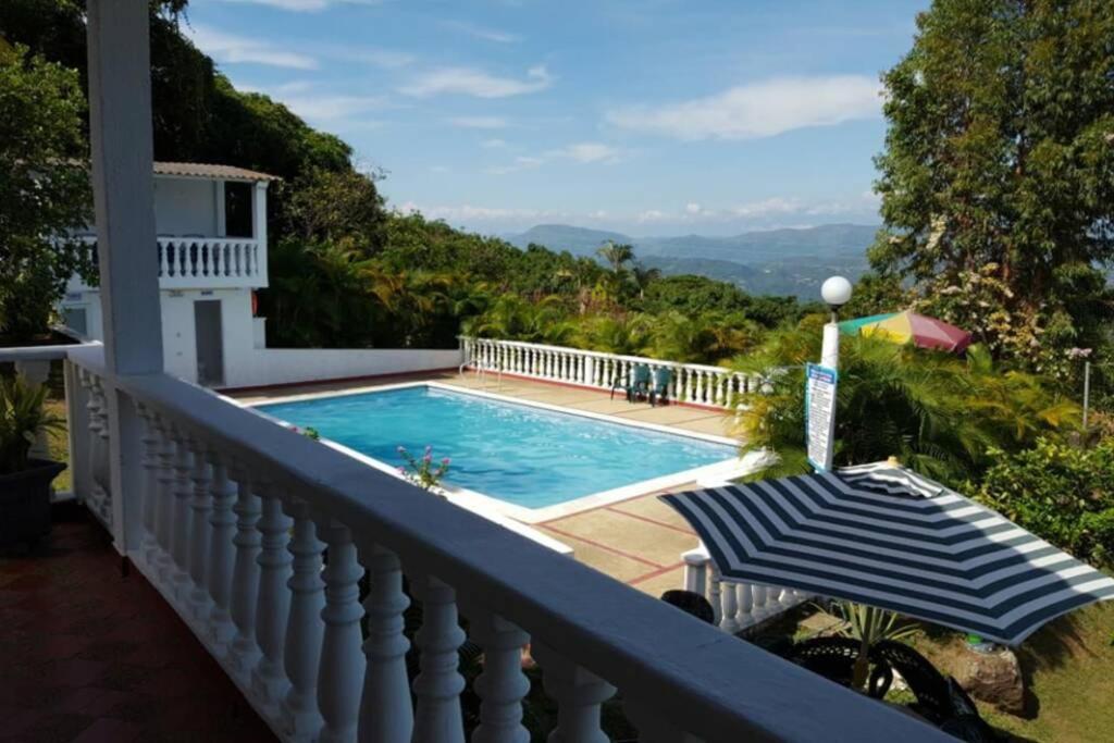 Casa de campo con hermosa vista