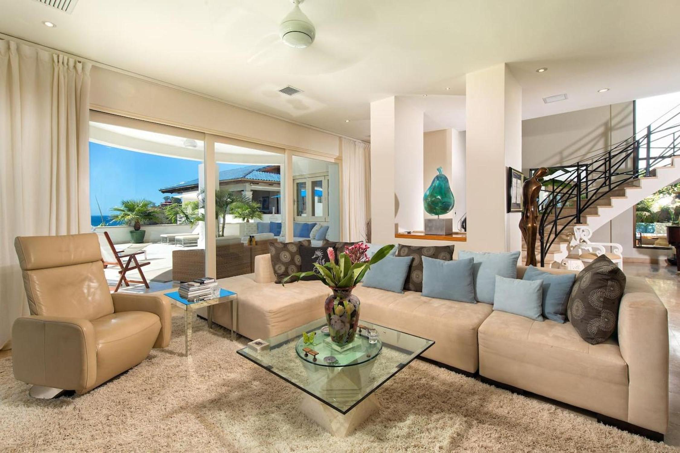 Exquisite Hilltop Villa with Luxurious Modern Design, Sweeping Ocean Views & Sparkling Infinity Pool view 4
