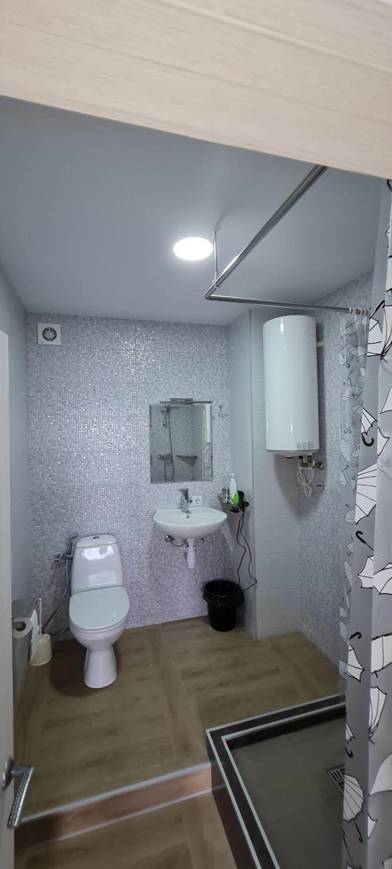 Apartments Swan Lake view 4