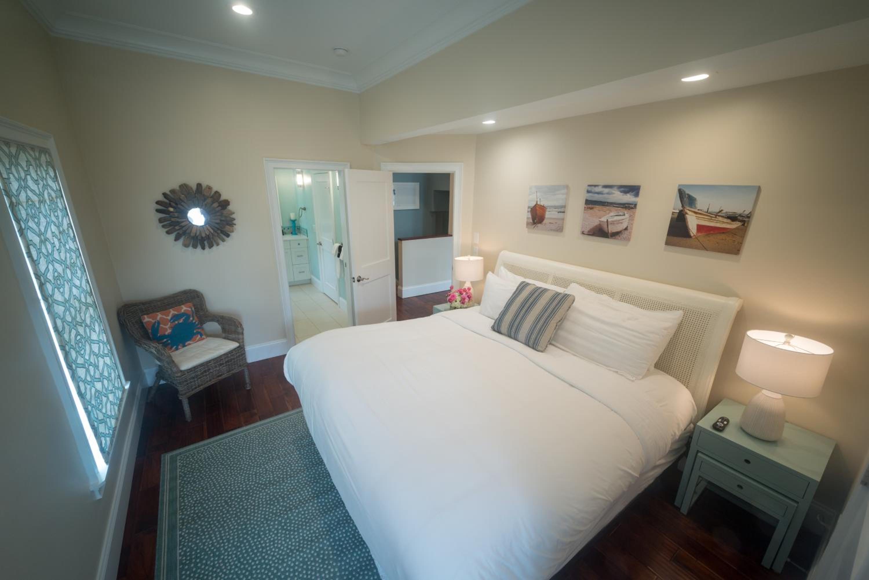 The Newport Lofts - 548 Thames Street