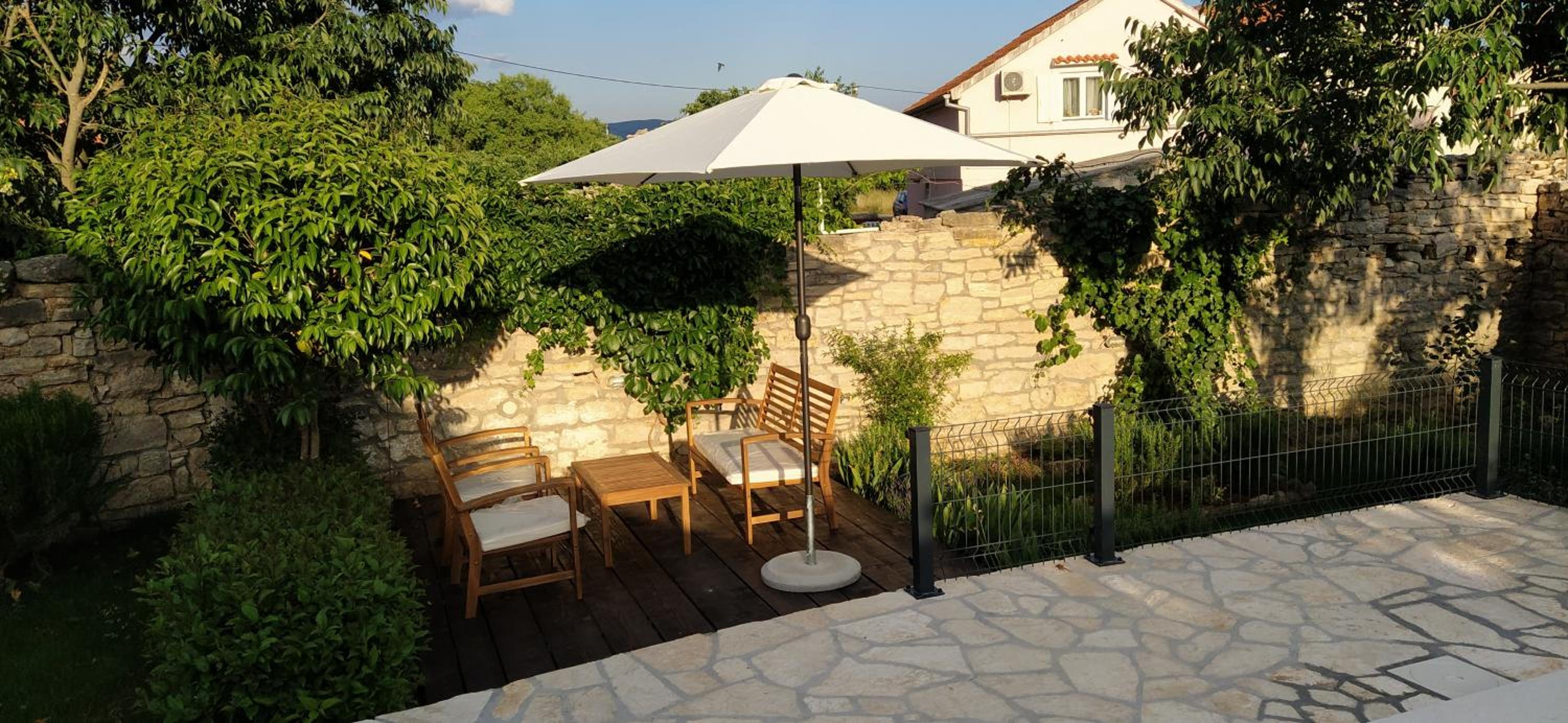 Kamena kuća Rutar view 4