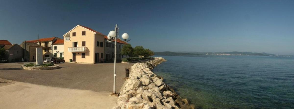 Apartmani Ela view 2
