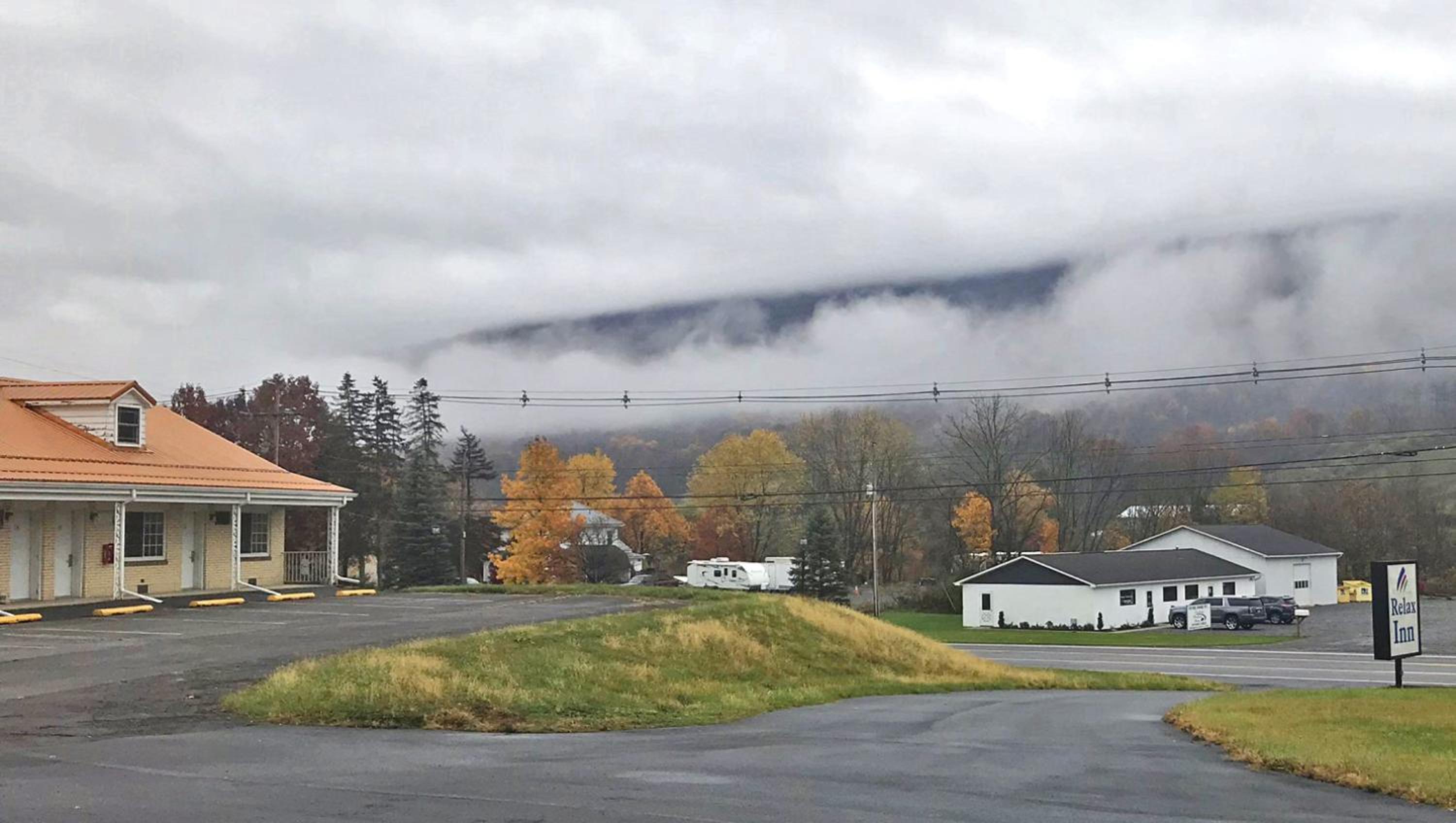 Relax Inn Altoona view 2