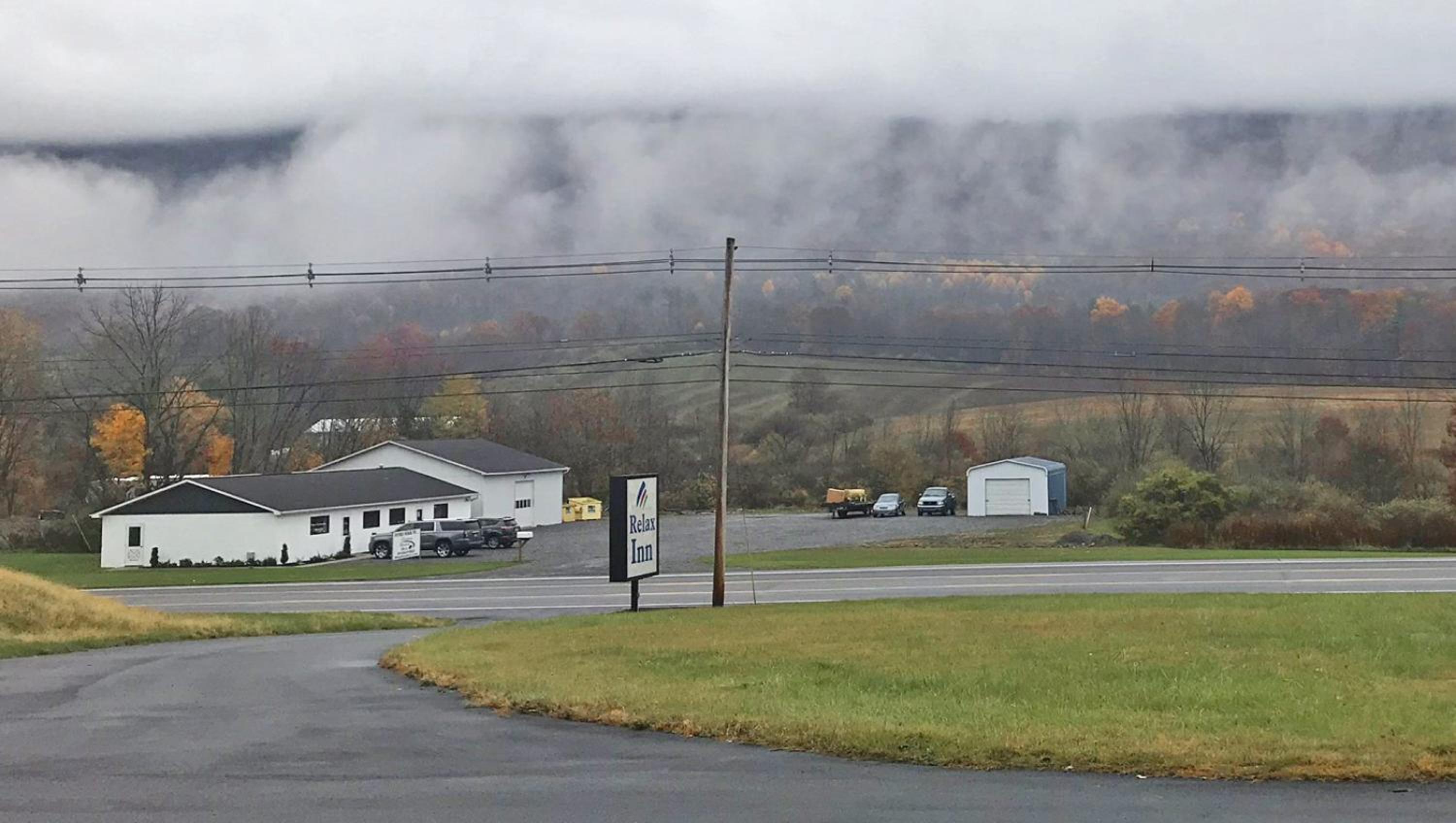Relax Inn Altoona view 3