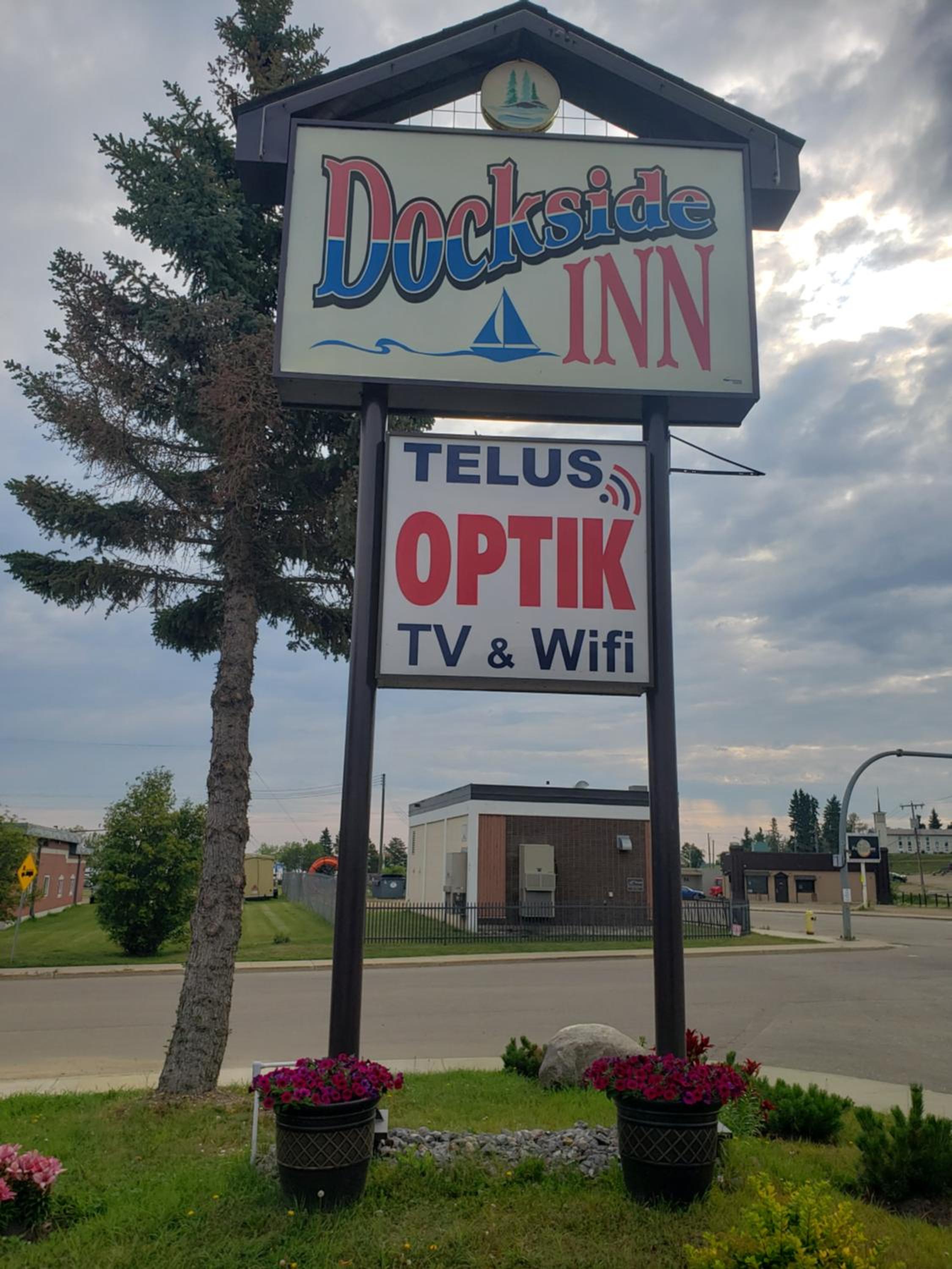 Dockside Inn