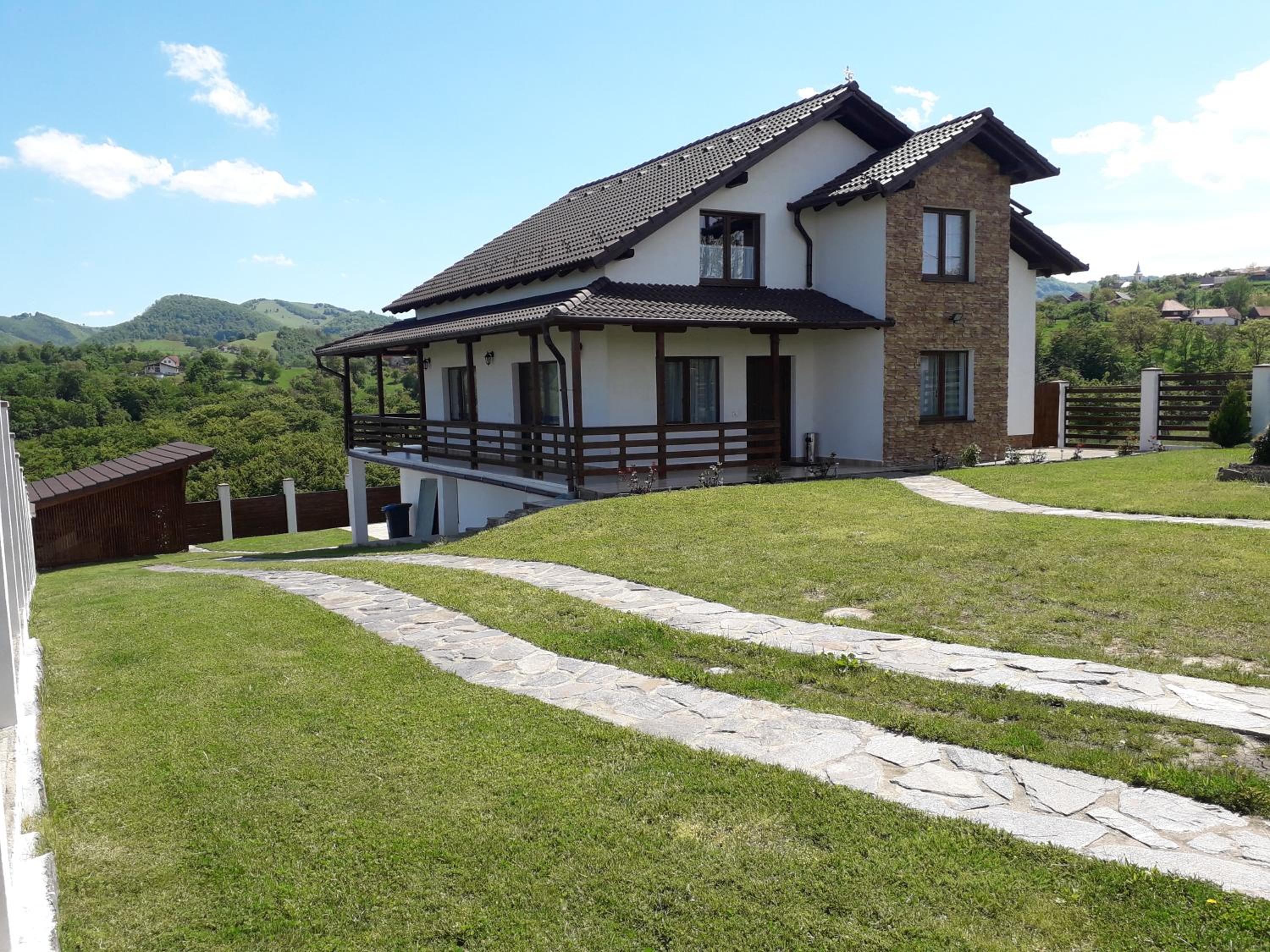 Vila Aloman view 3