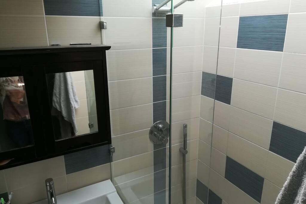 Duplex 90m Centre Verviers Calme Gare à pied Spa Francorchamps 20 min