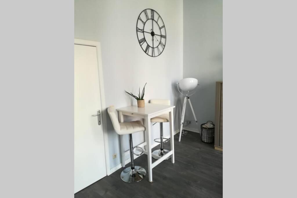 Duplex 90m Centre Verviers Calme Gare à pied Spa Francorchamps 20 min