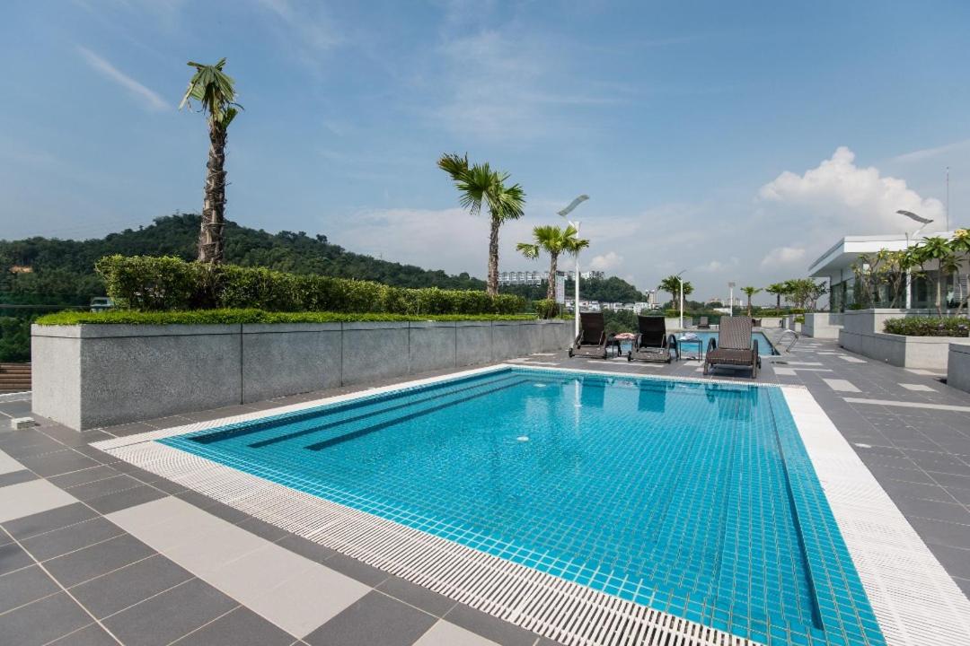 Modern City 2B Suite Desa Park City