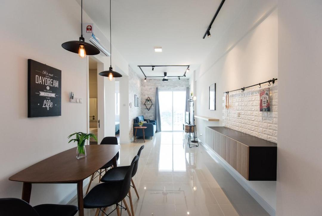 Modern City 2B Suite Desa Park City