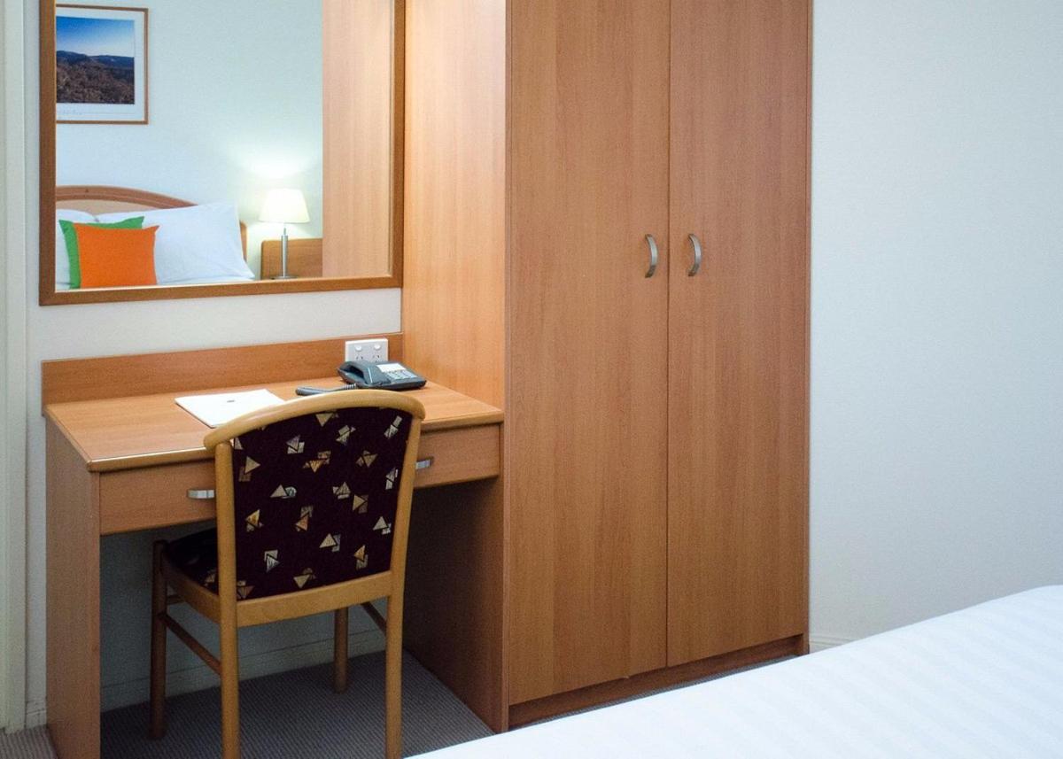 Pegasus Motor Inn and Serviced Apartments