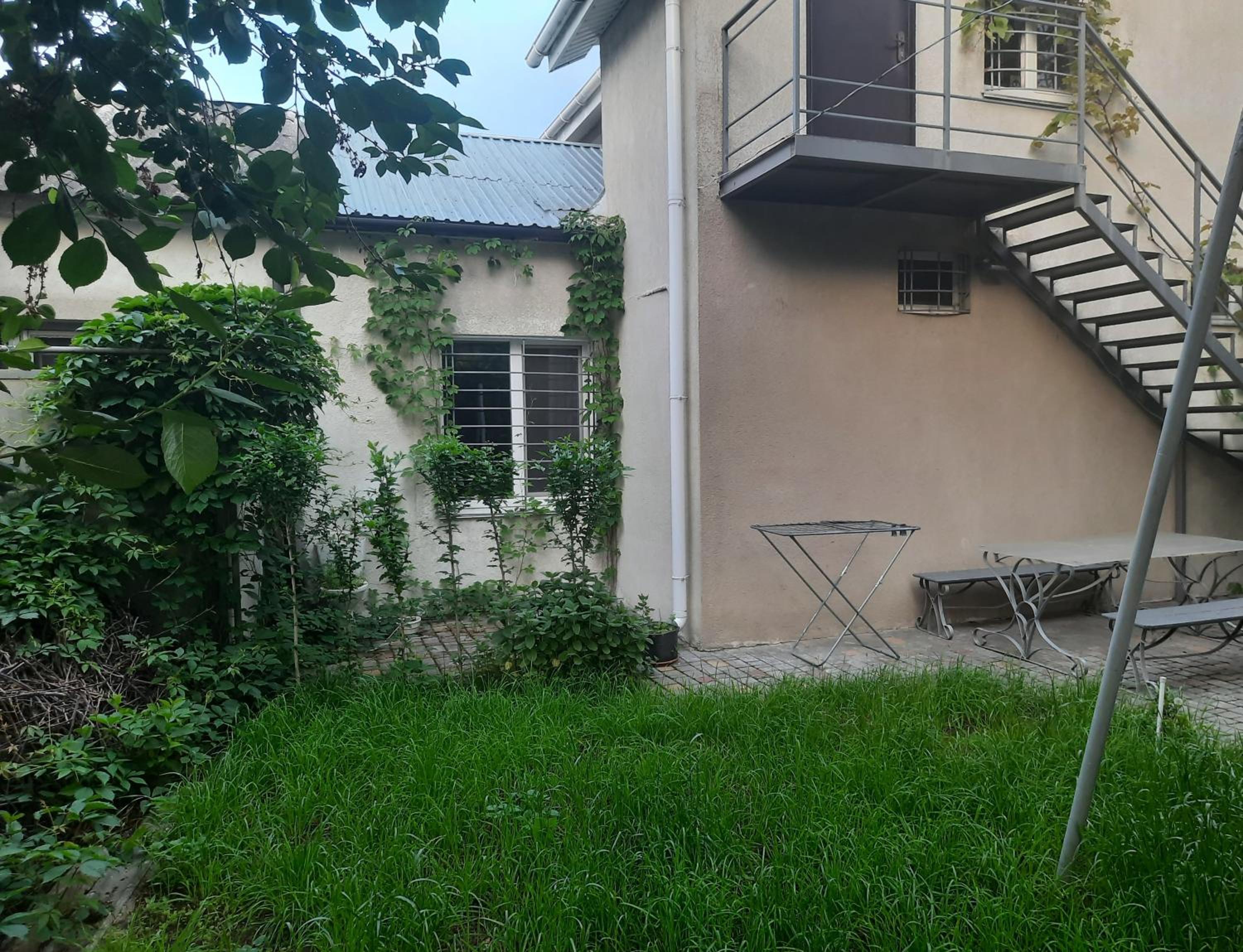 Authentic Odessa Dacha view 5