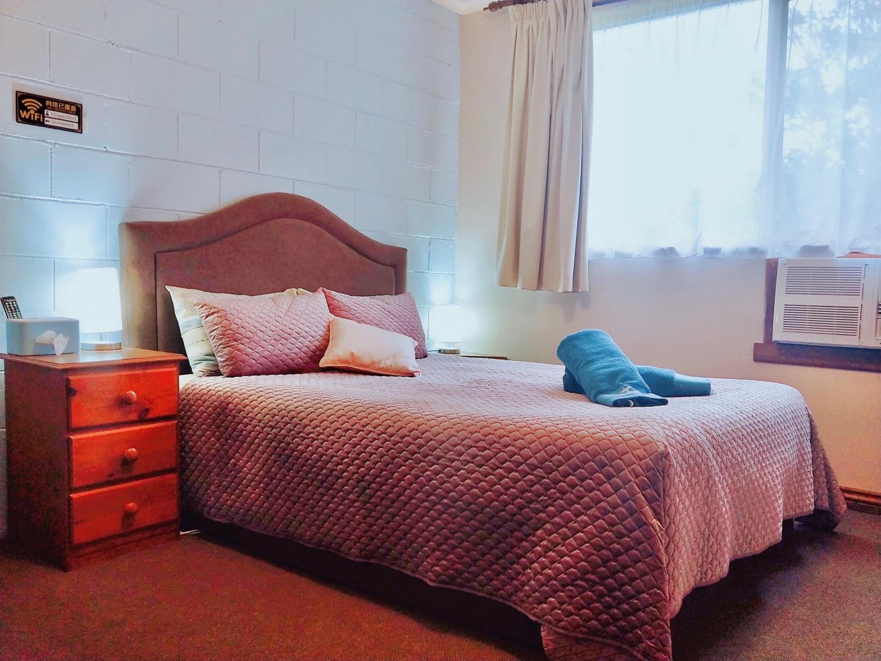 Twelve Apostles Motel & Country Retreat