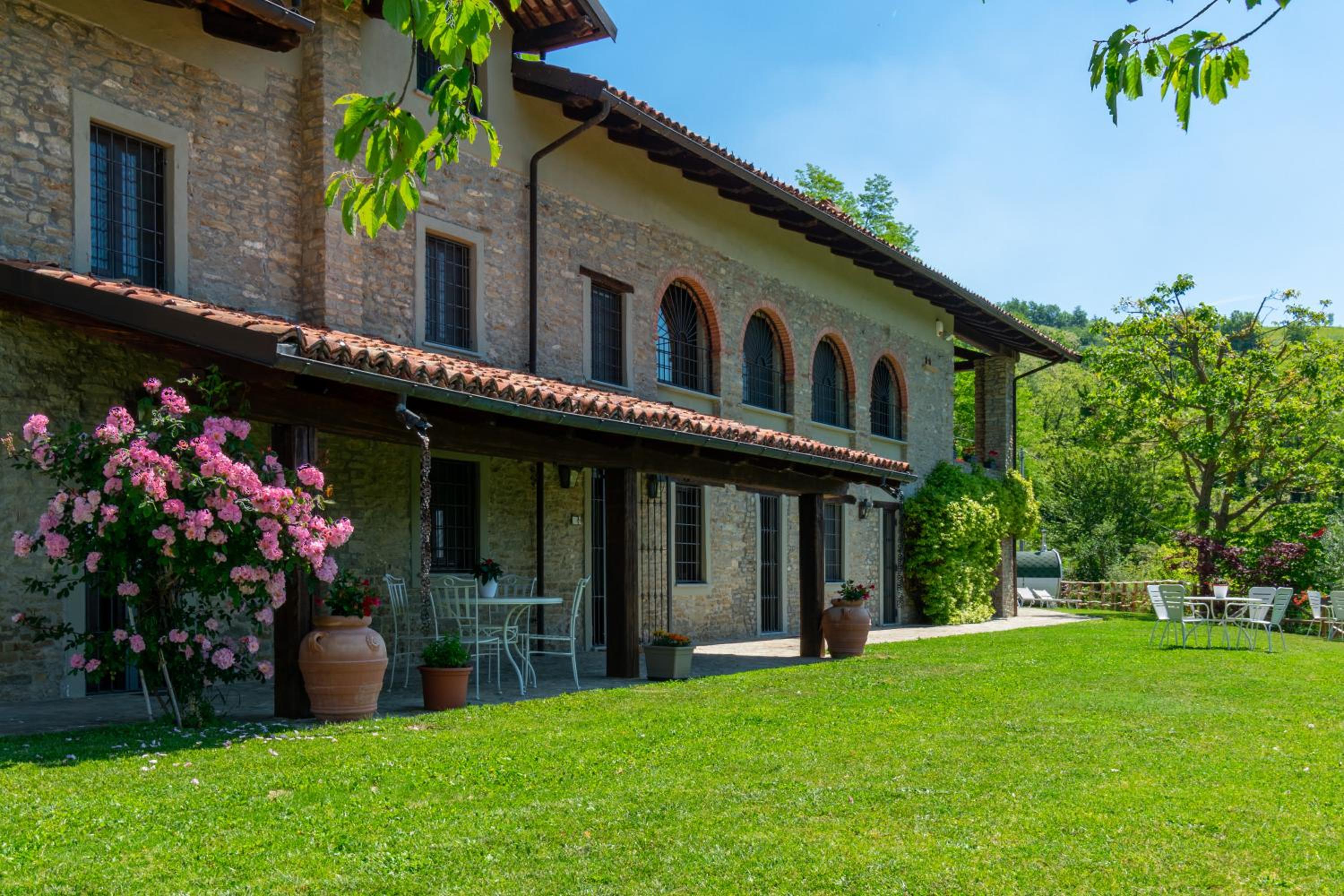 Hotel QUATTROVIGNE - Country House - Image 1