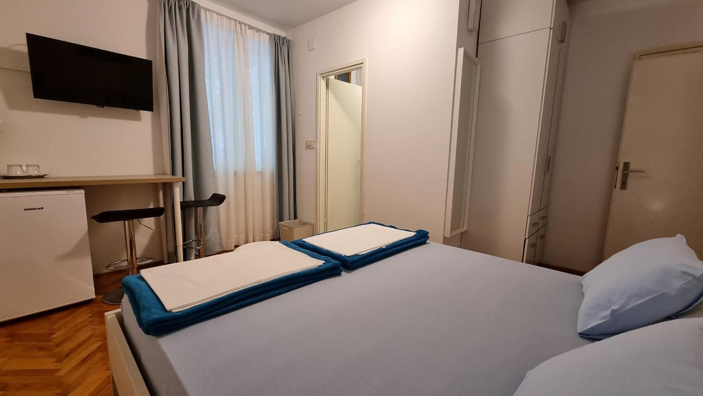 Vukosav Family Apartments and Rooms