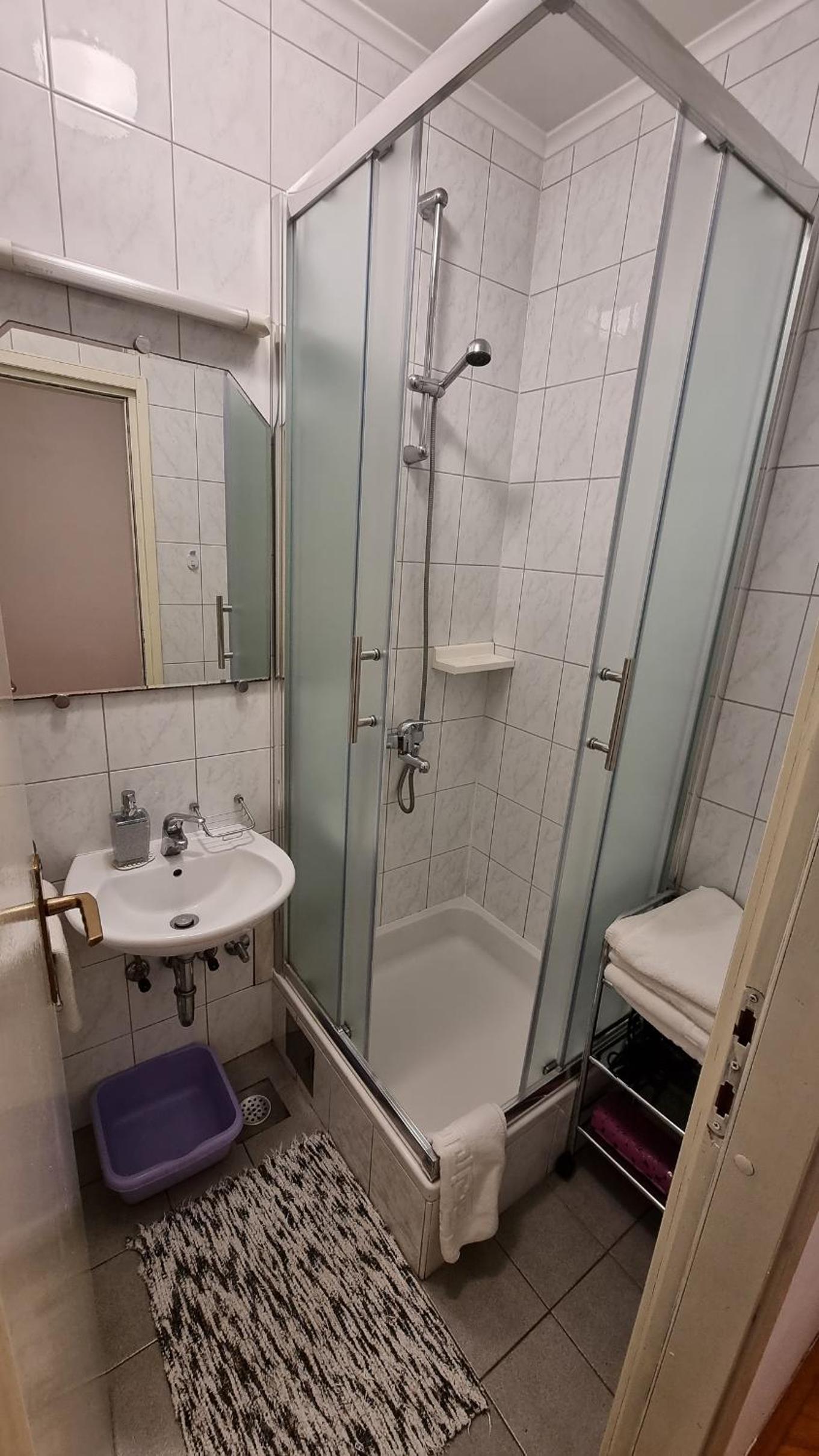 Vukosav Family Apartments and Rooms
