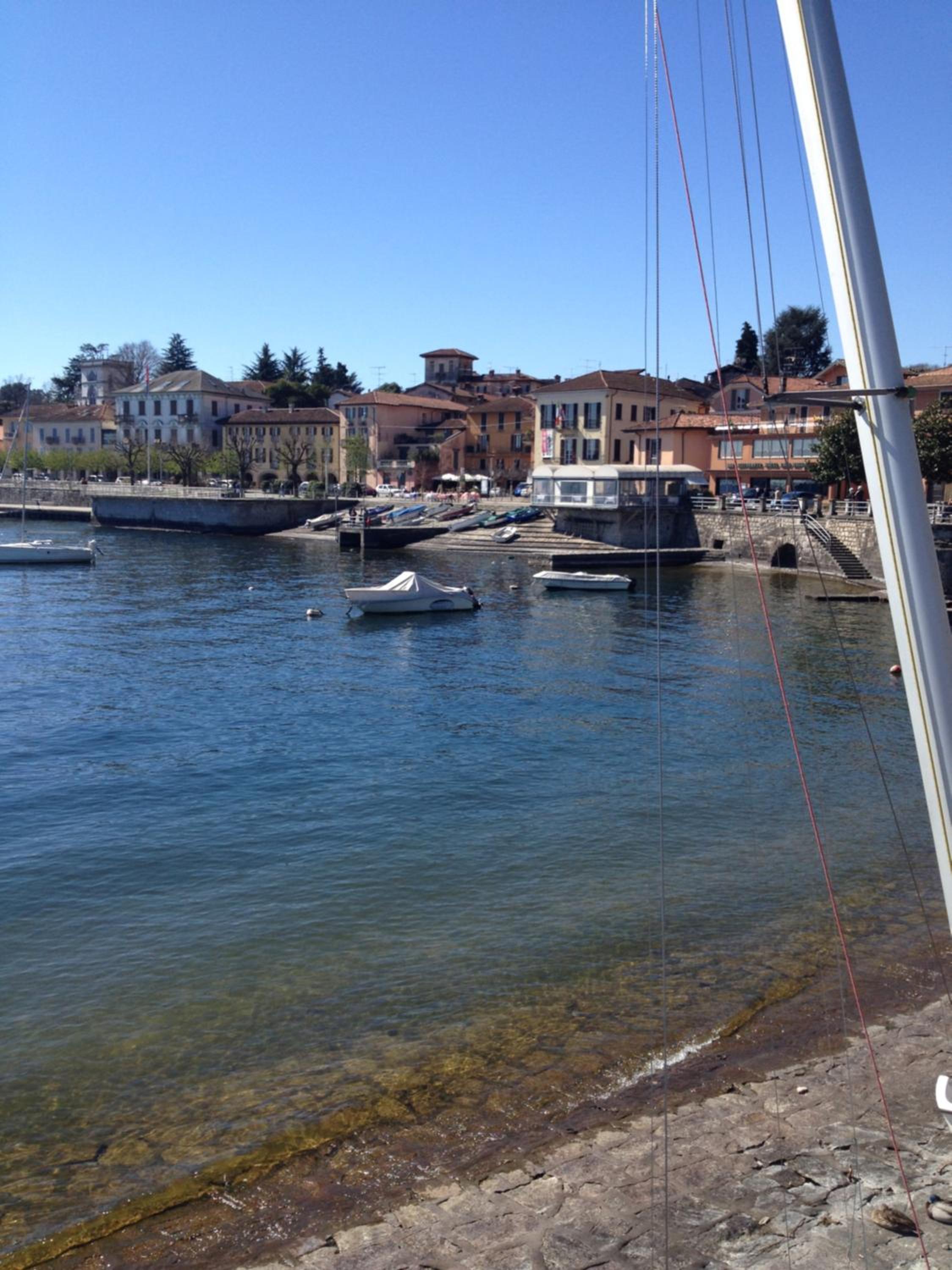 casa del lago Maggiore Lesa view 3