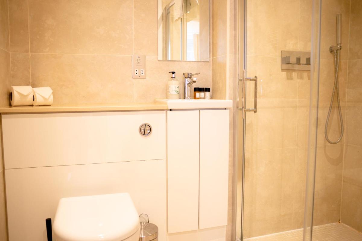 One Bed Serviced Apt near Holborn in Chancery Lane
