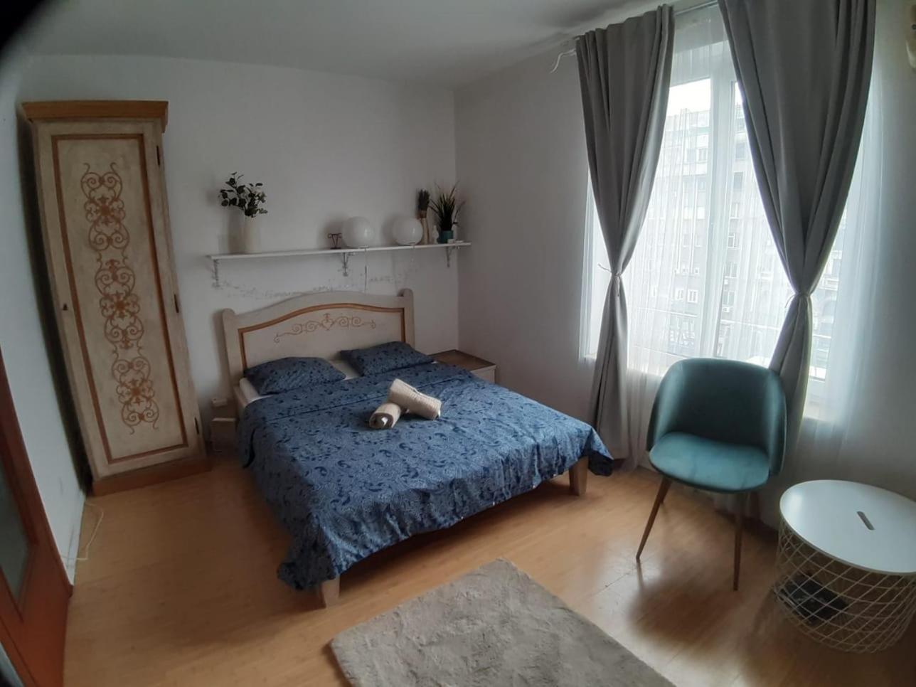 luxury Piata Romana Center view 4