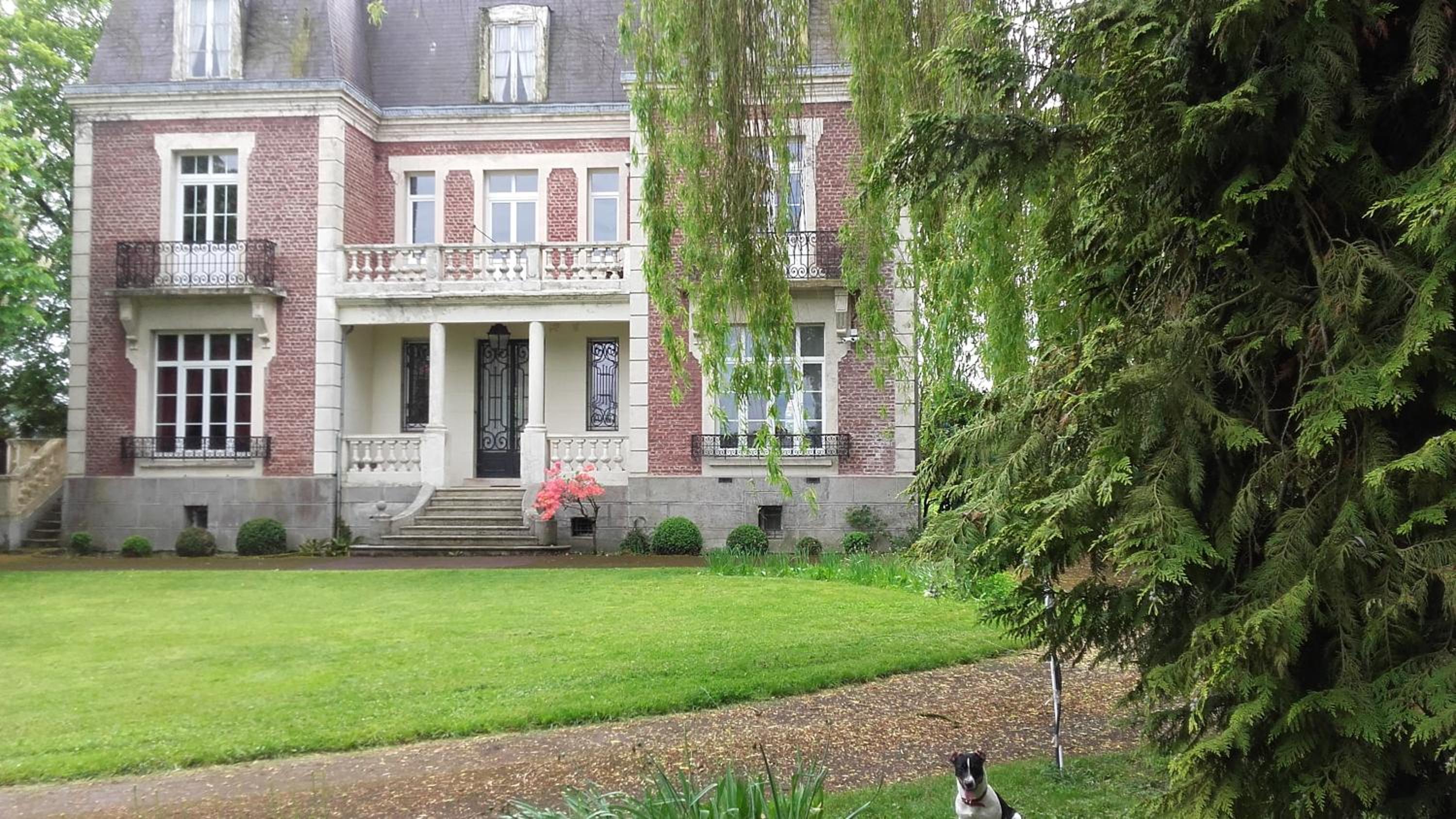 VILLA HENRI view 2