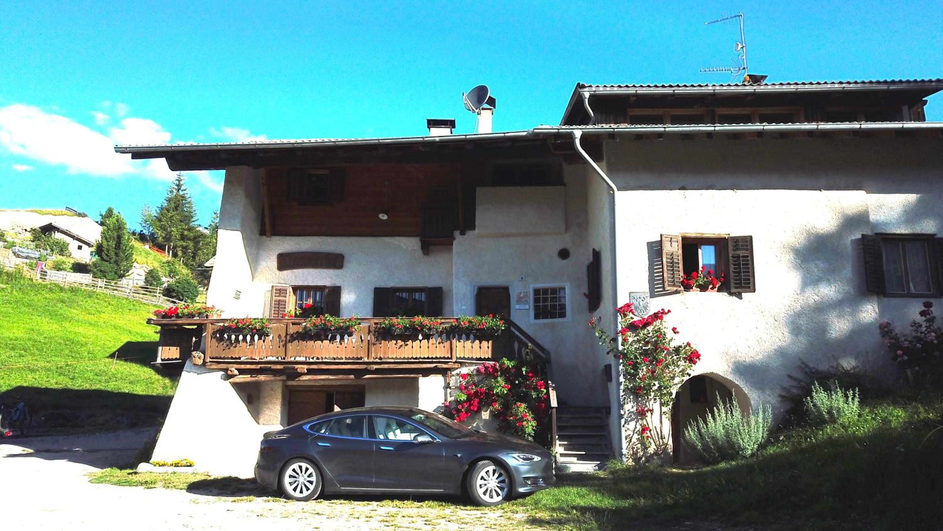 Photo 12