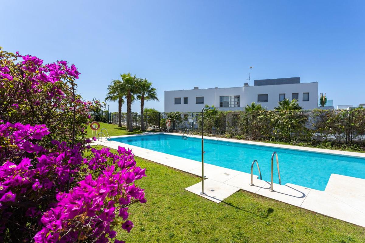 Janssun Cabopino Luxury Apartment by GHR Rentals view 5