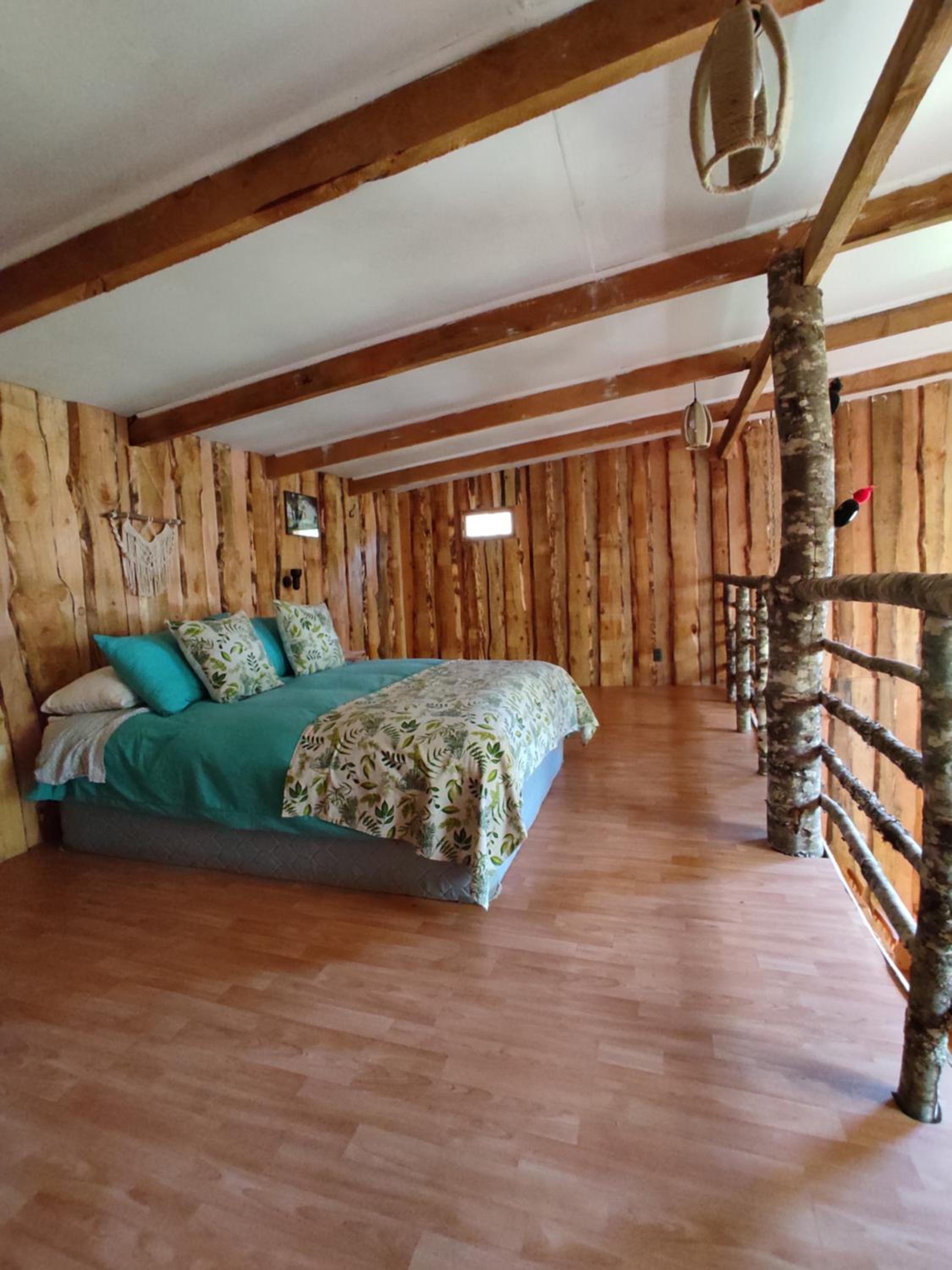 Proyecto COYAM, cabañas lofts, tinas privadas, sendero por el bosque