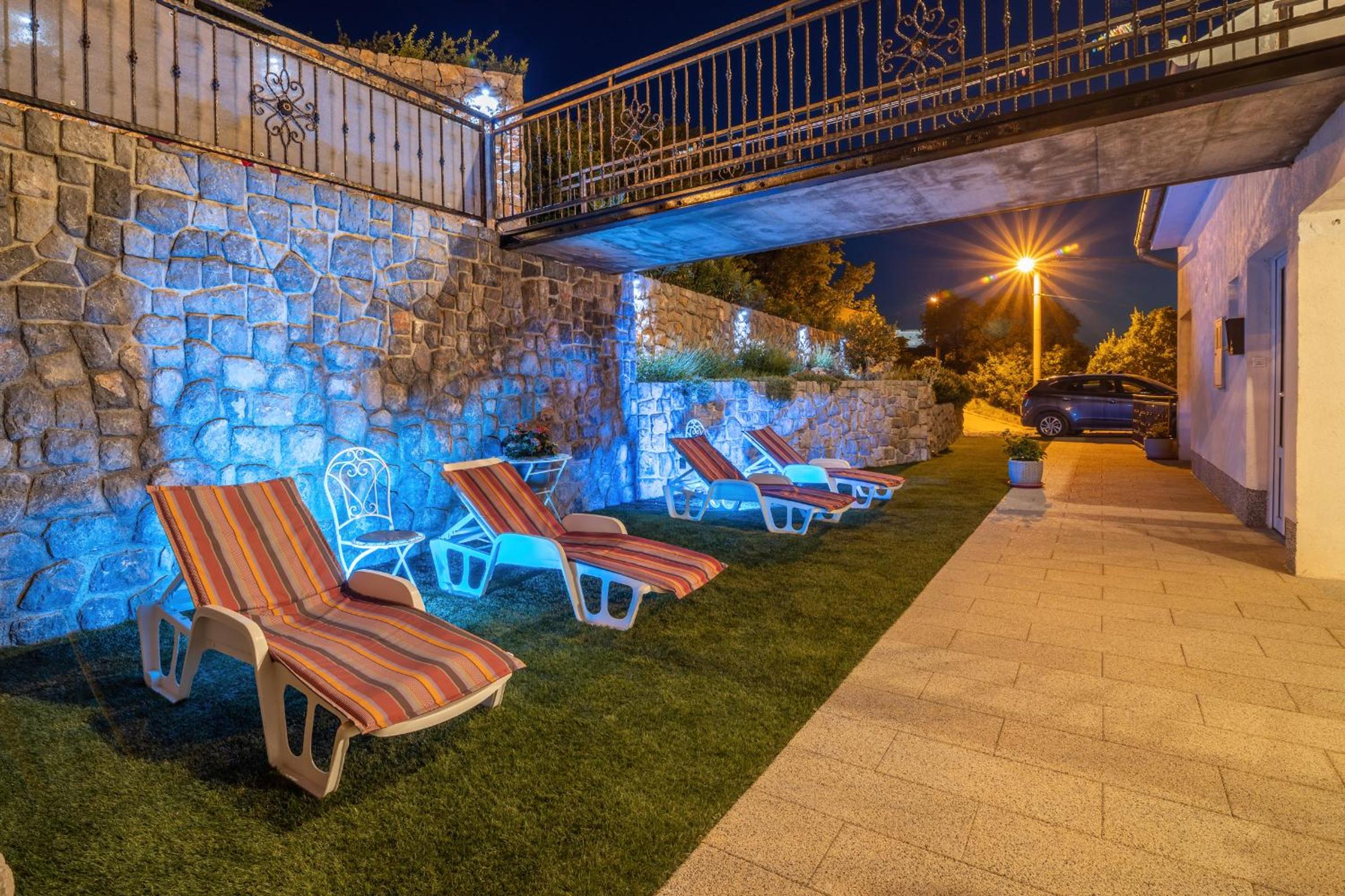 Apartments Antic view 4