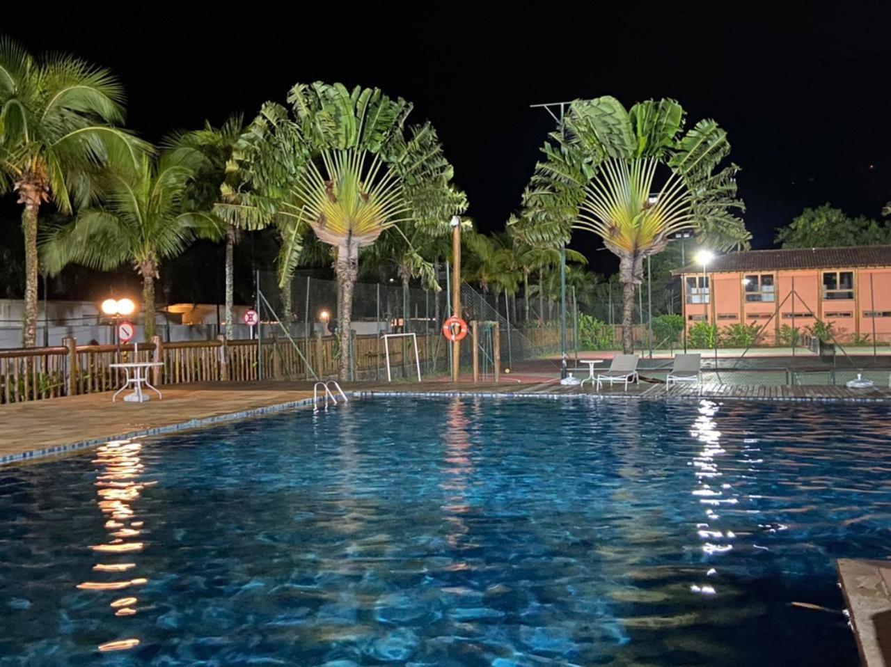 Maresias Beach House - Casas de alugueis em cond beira mar