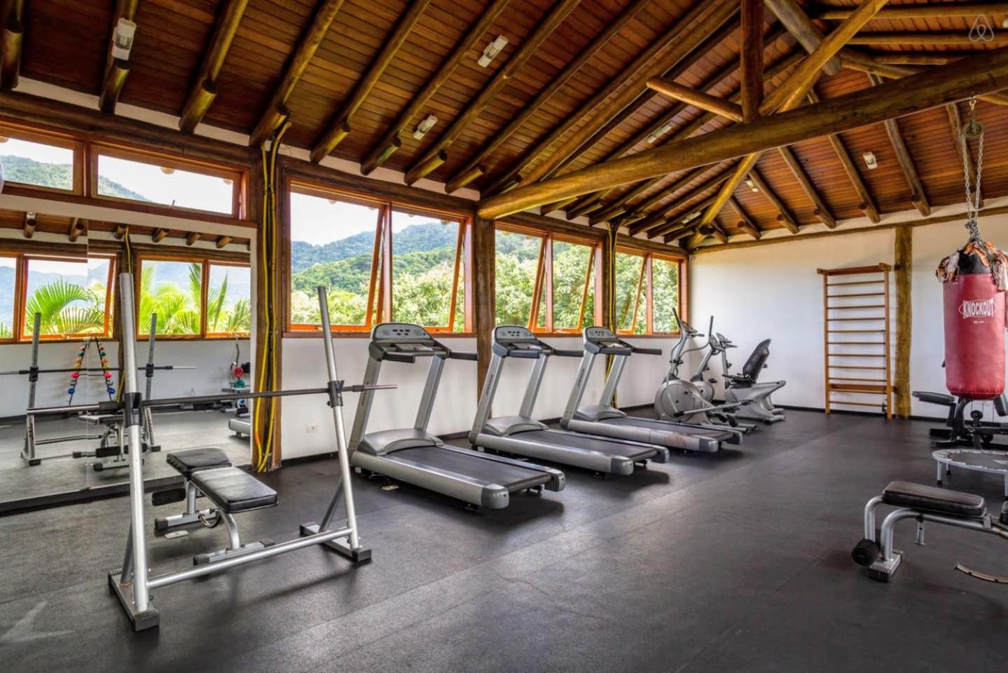 Maresias Beach House - Casas de alugueis em cond beira mar