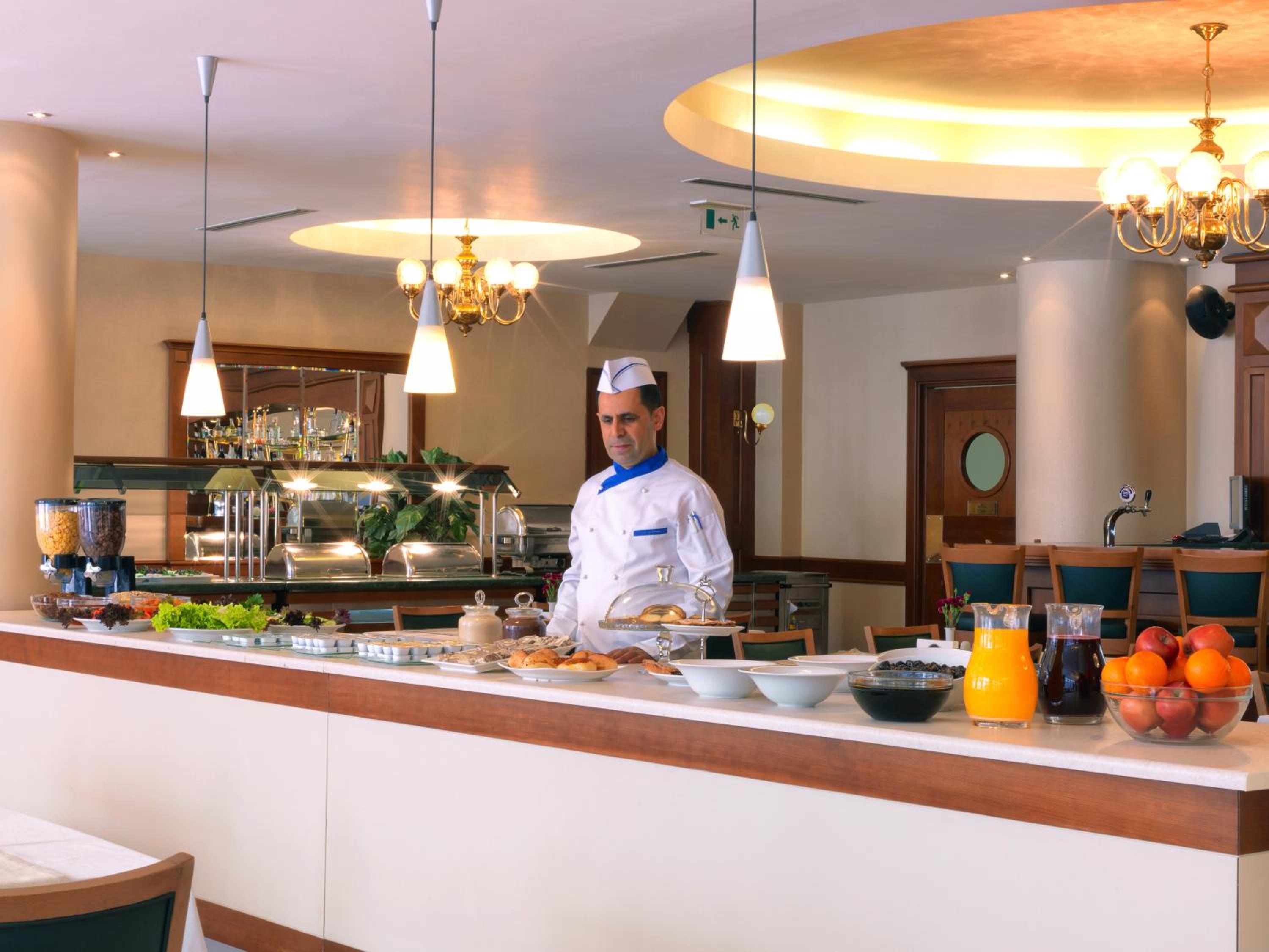 Taksim Metropark Hotel - Image 31