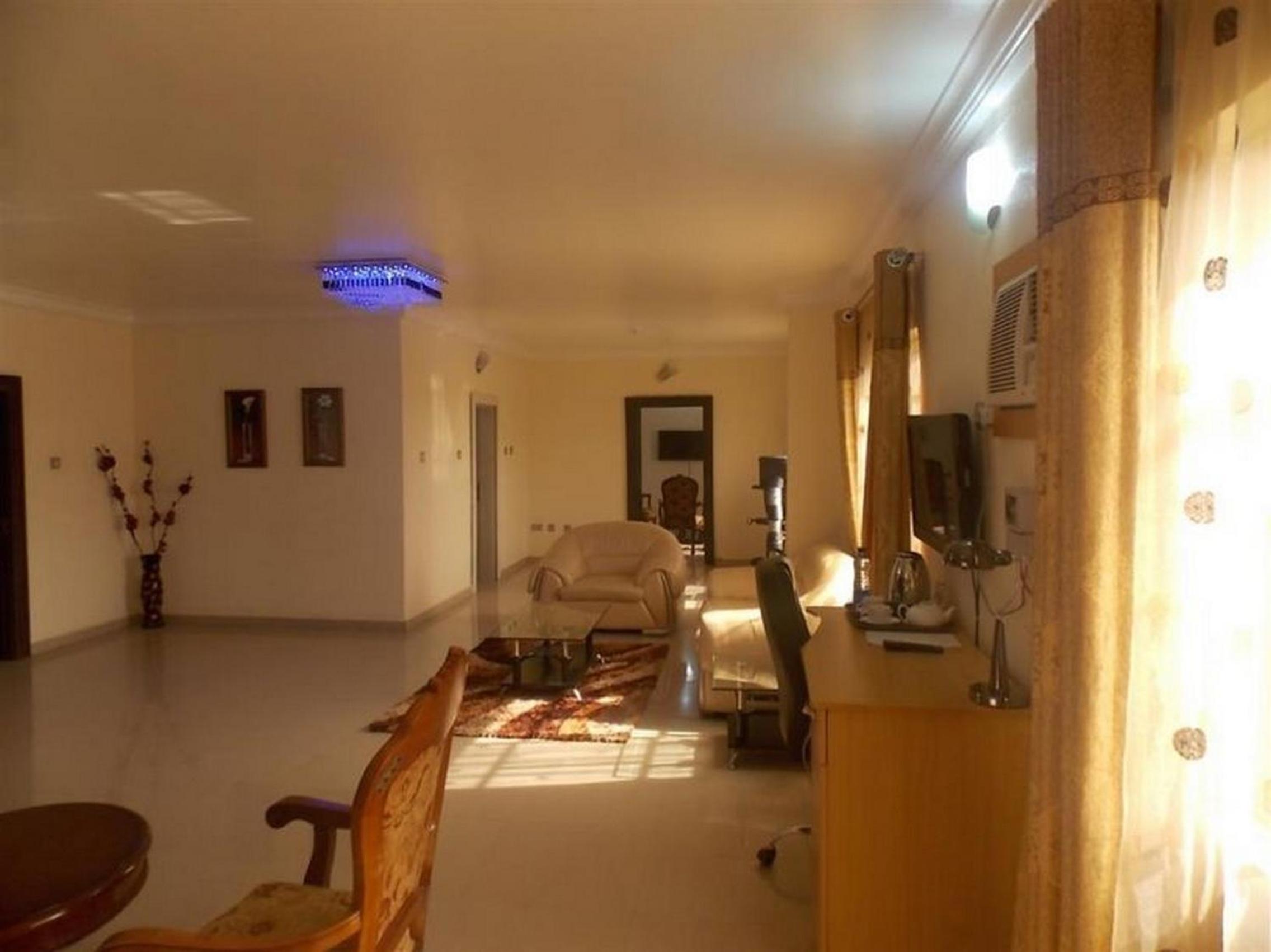 Abuja Elomaz Hotel-Guest Suite view 4