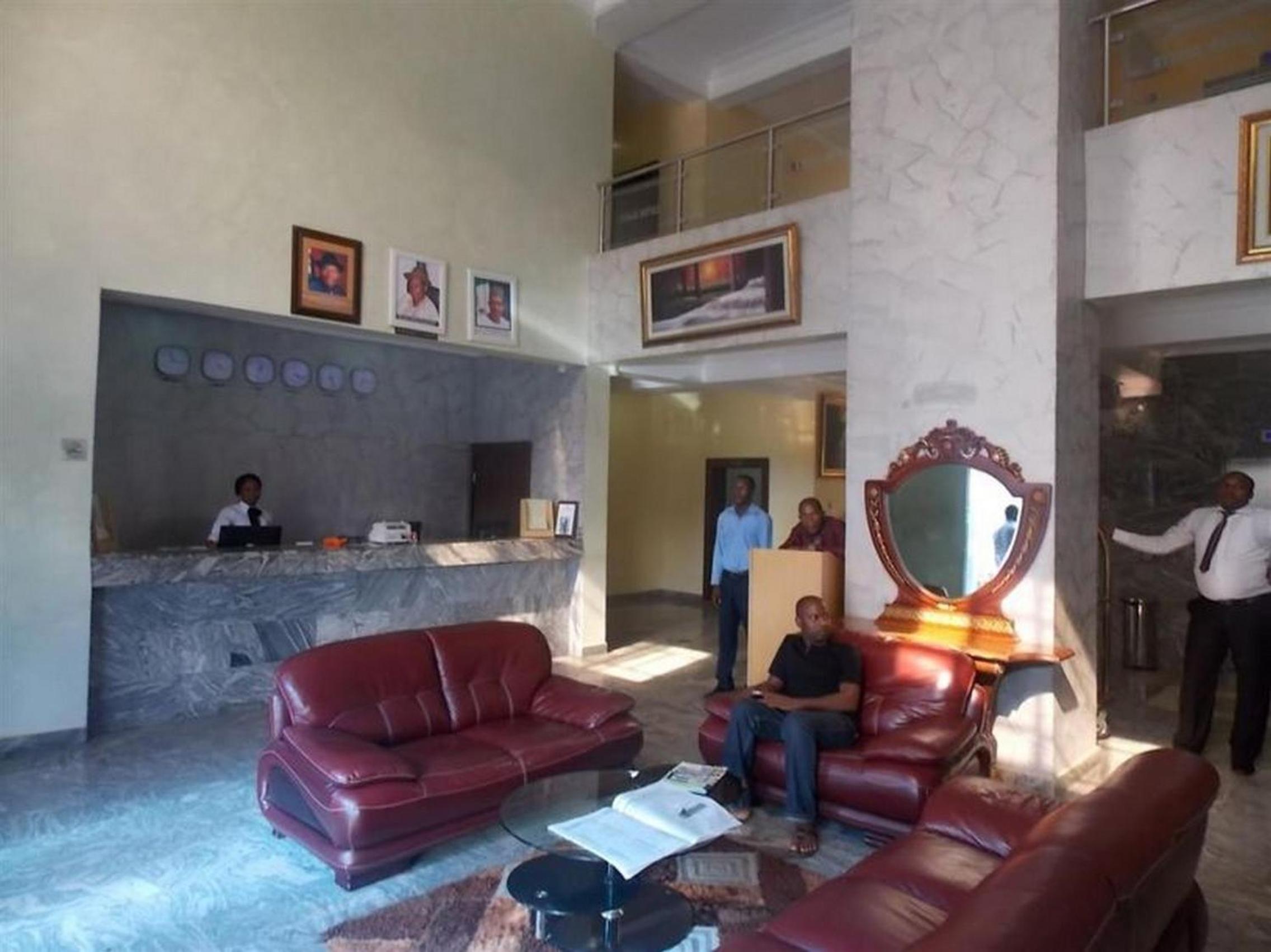 Photo 16