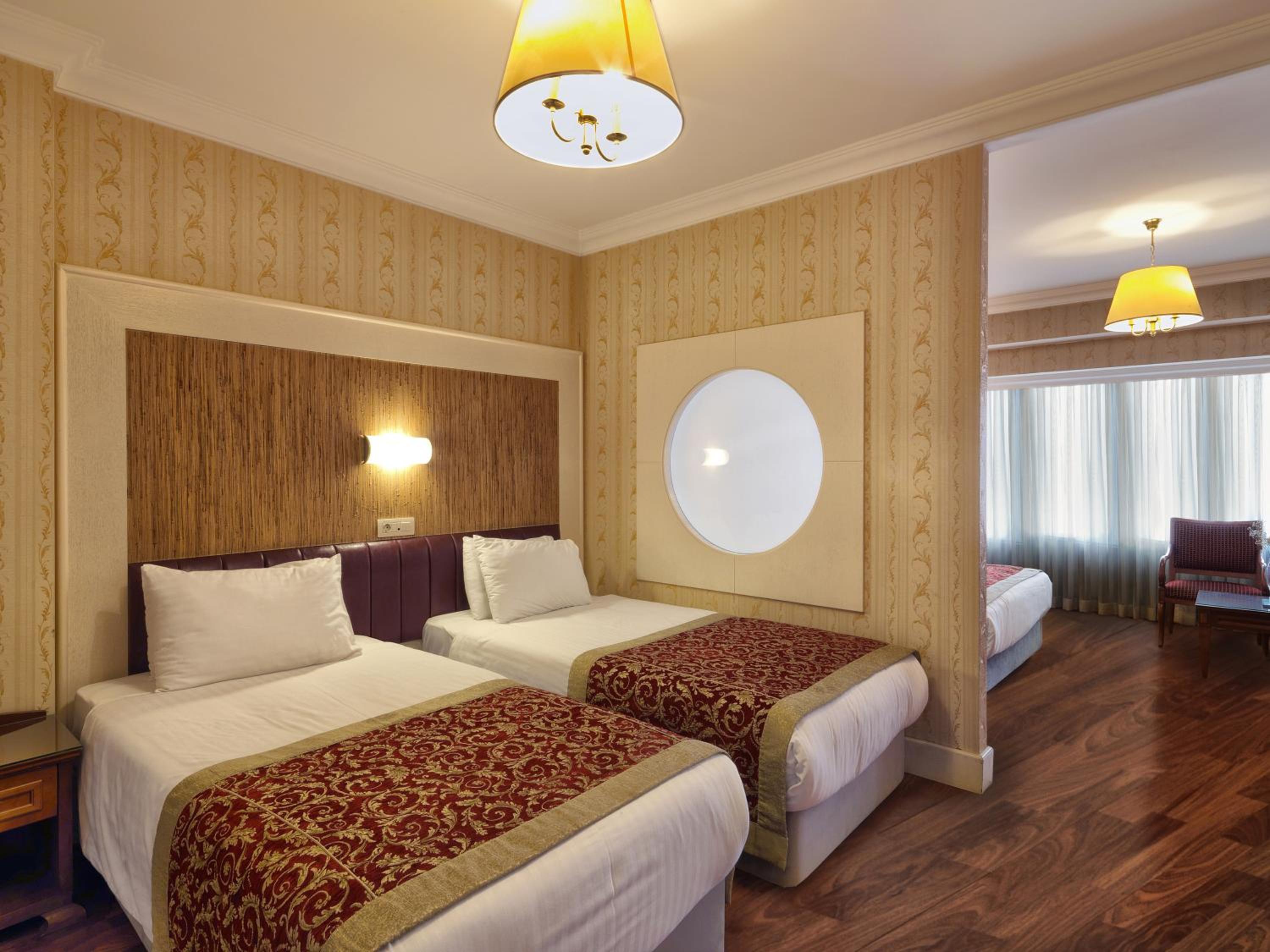 Taksim Metropark Hotel - Image 13