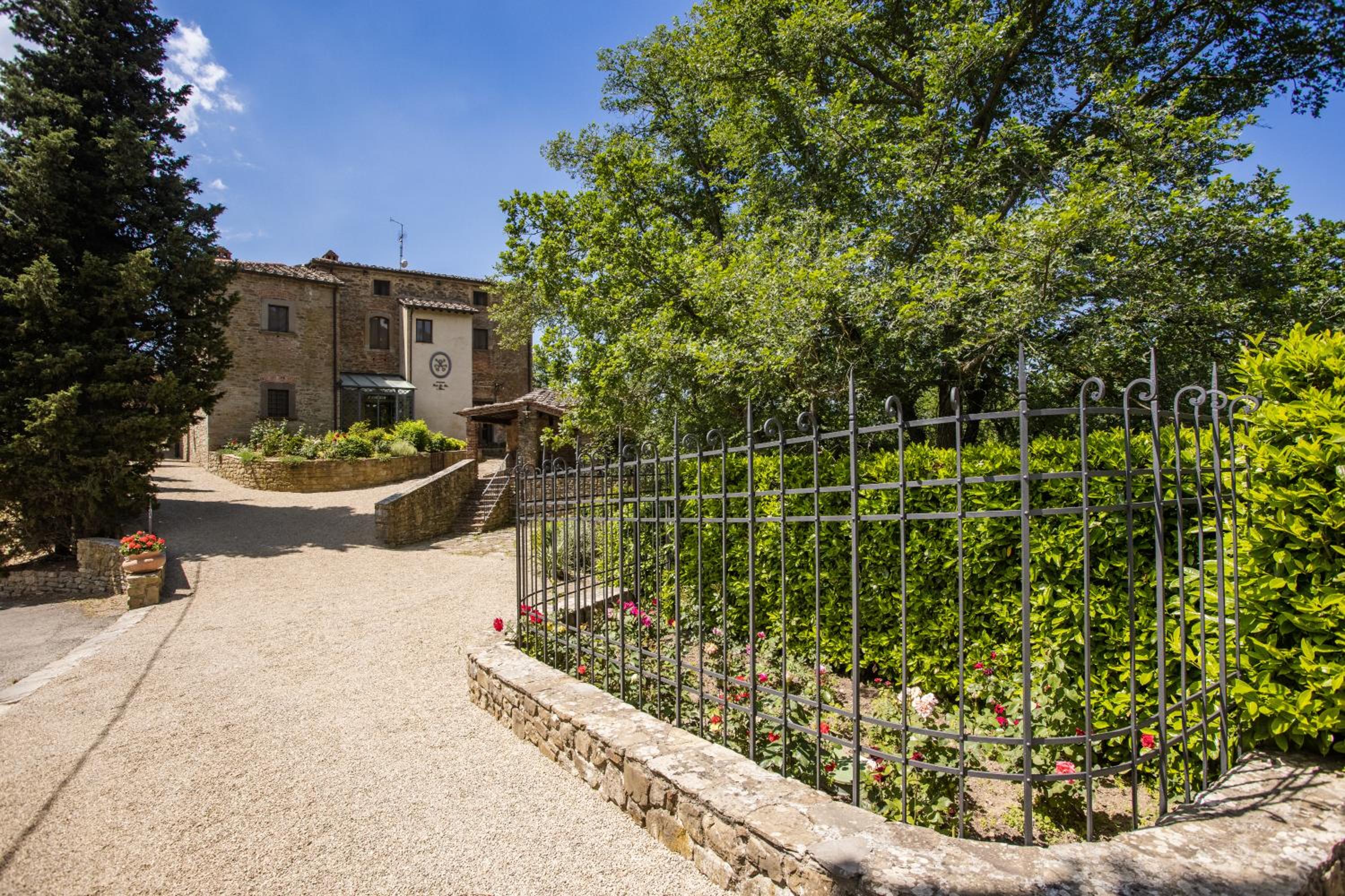 Borgo San Pietro in Polvano (Canonica)
