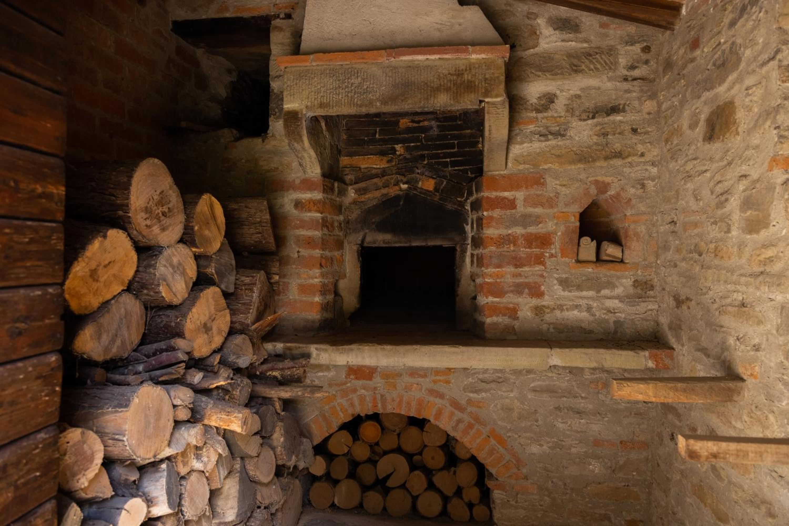 Borgo San Pietro in Polvano (Canonica)