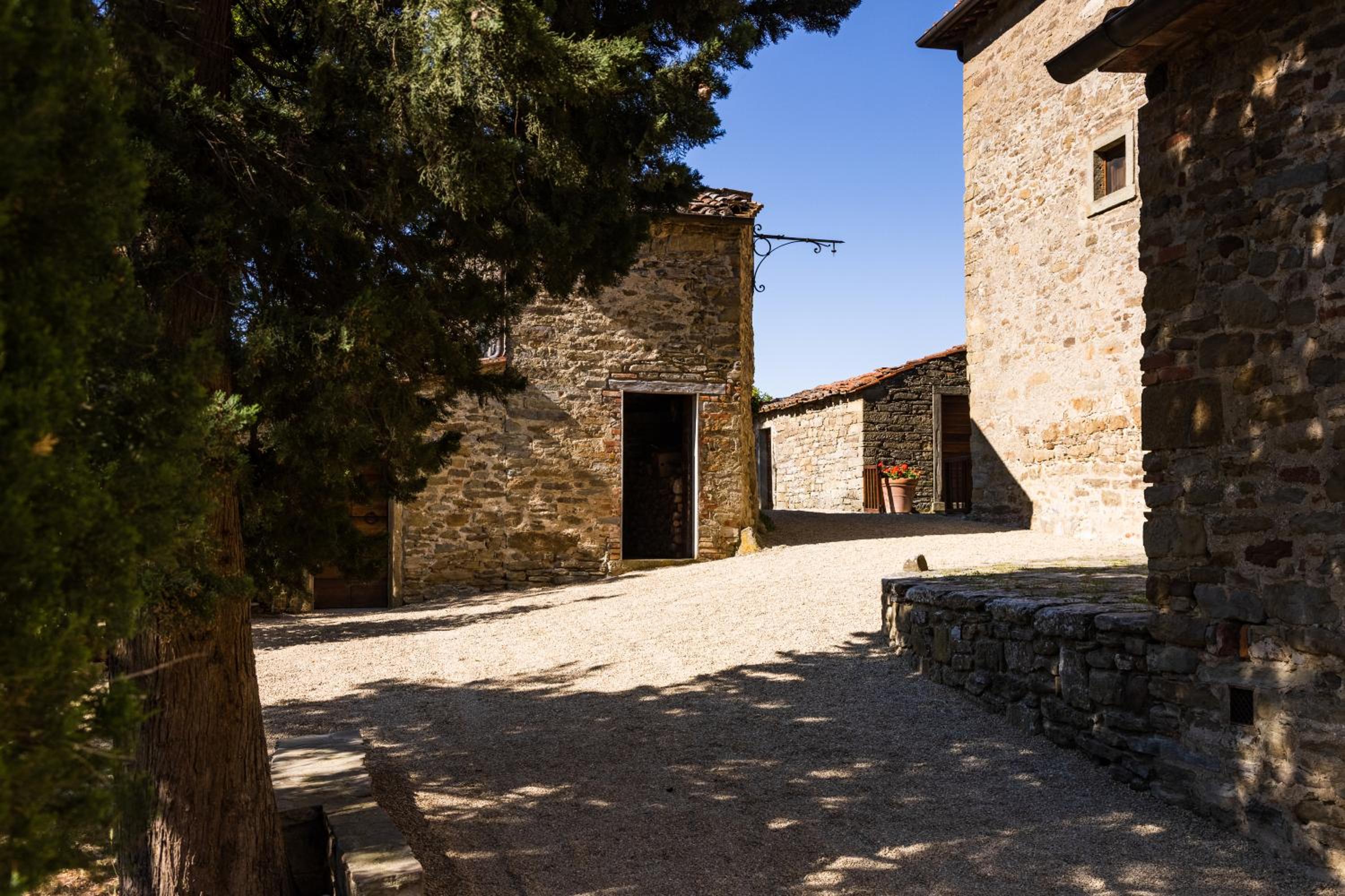 Borgo San Pietro in Polvano (Canonica)
