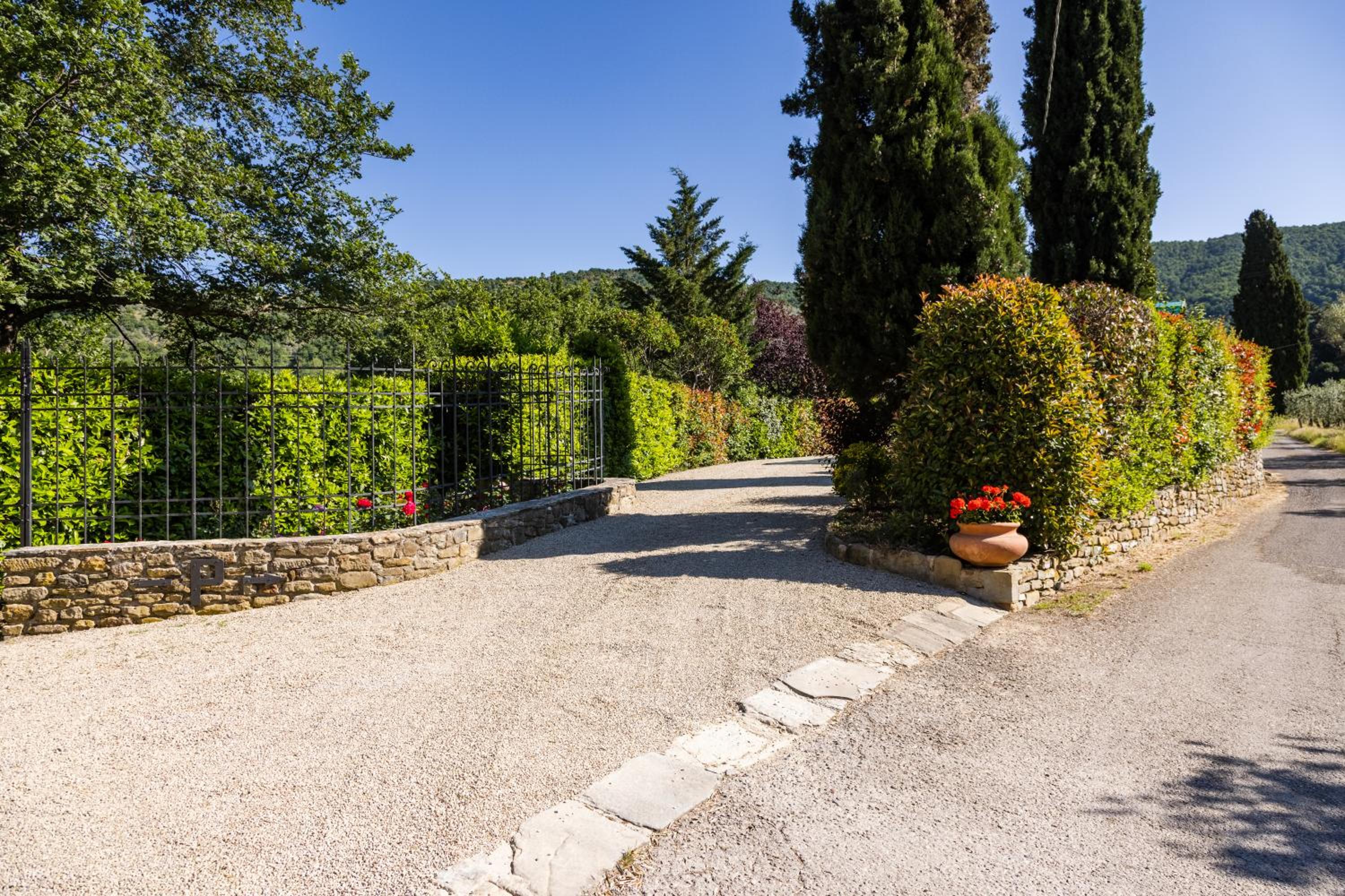 Borgo San Pietro in Polvano (Canonica)