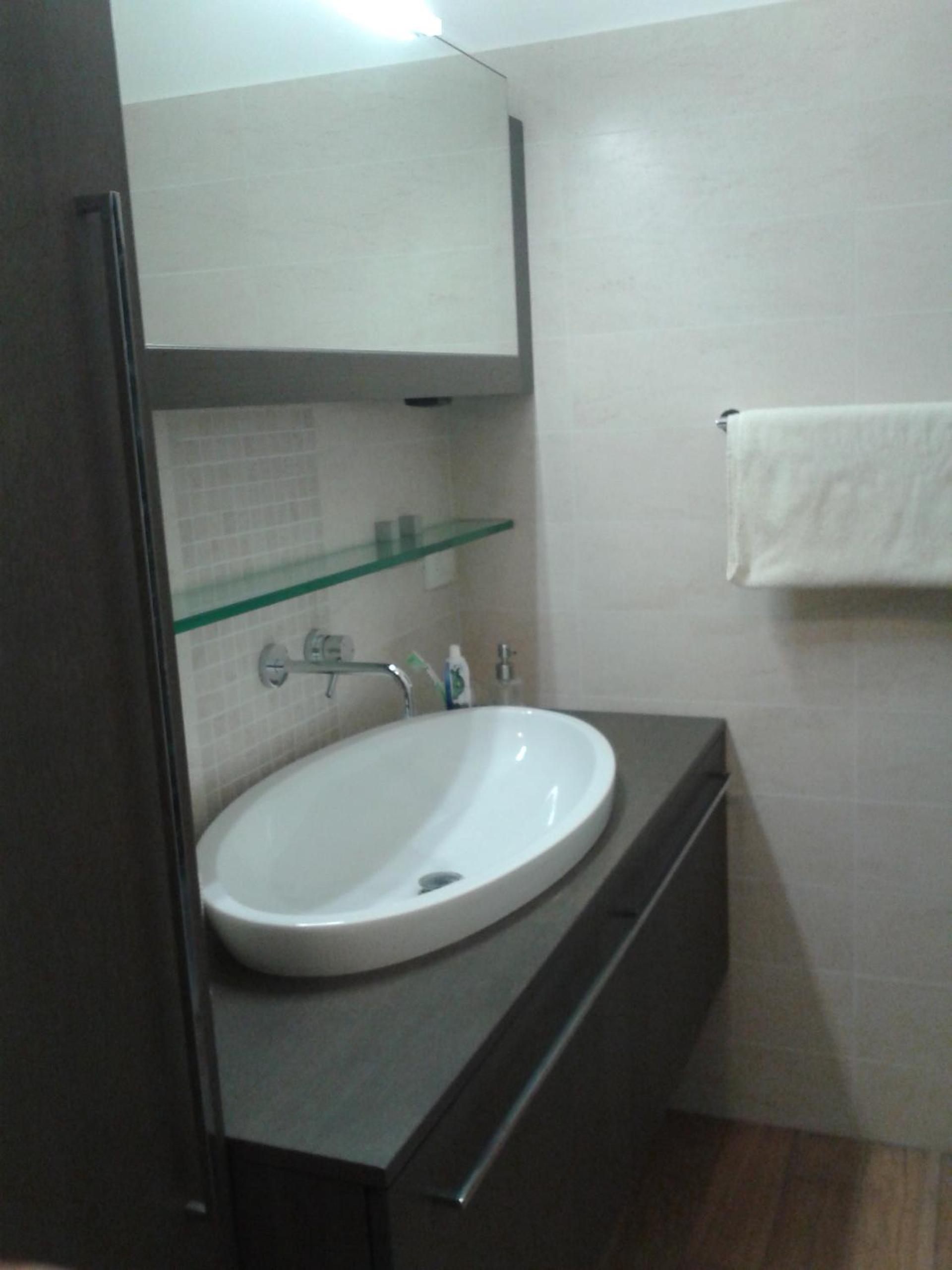 Photo 32