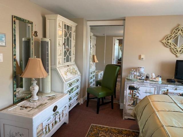 Ocean Breeze Executive Bed and Breakfast