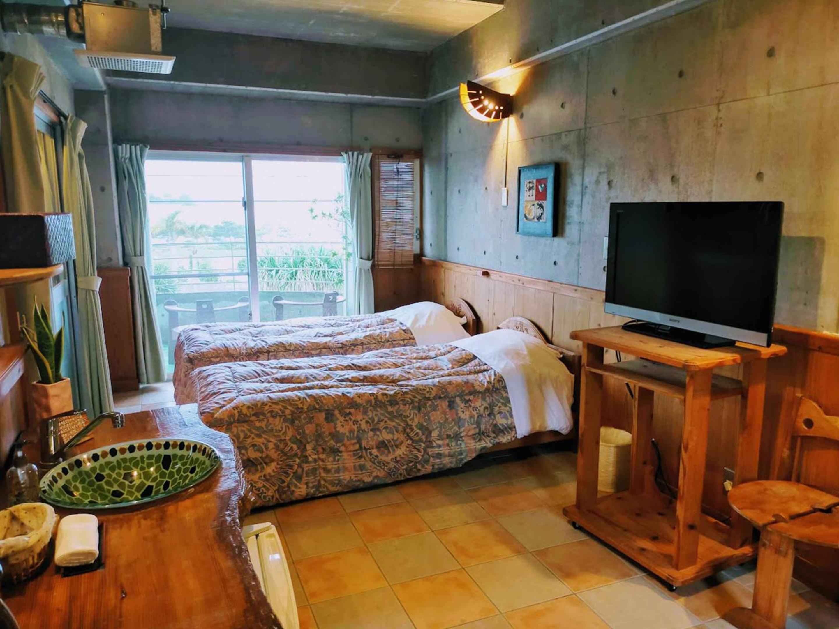 Buzz Resort