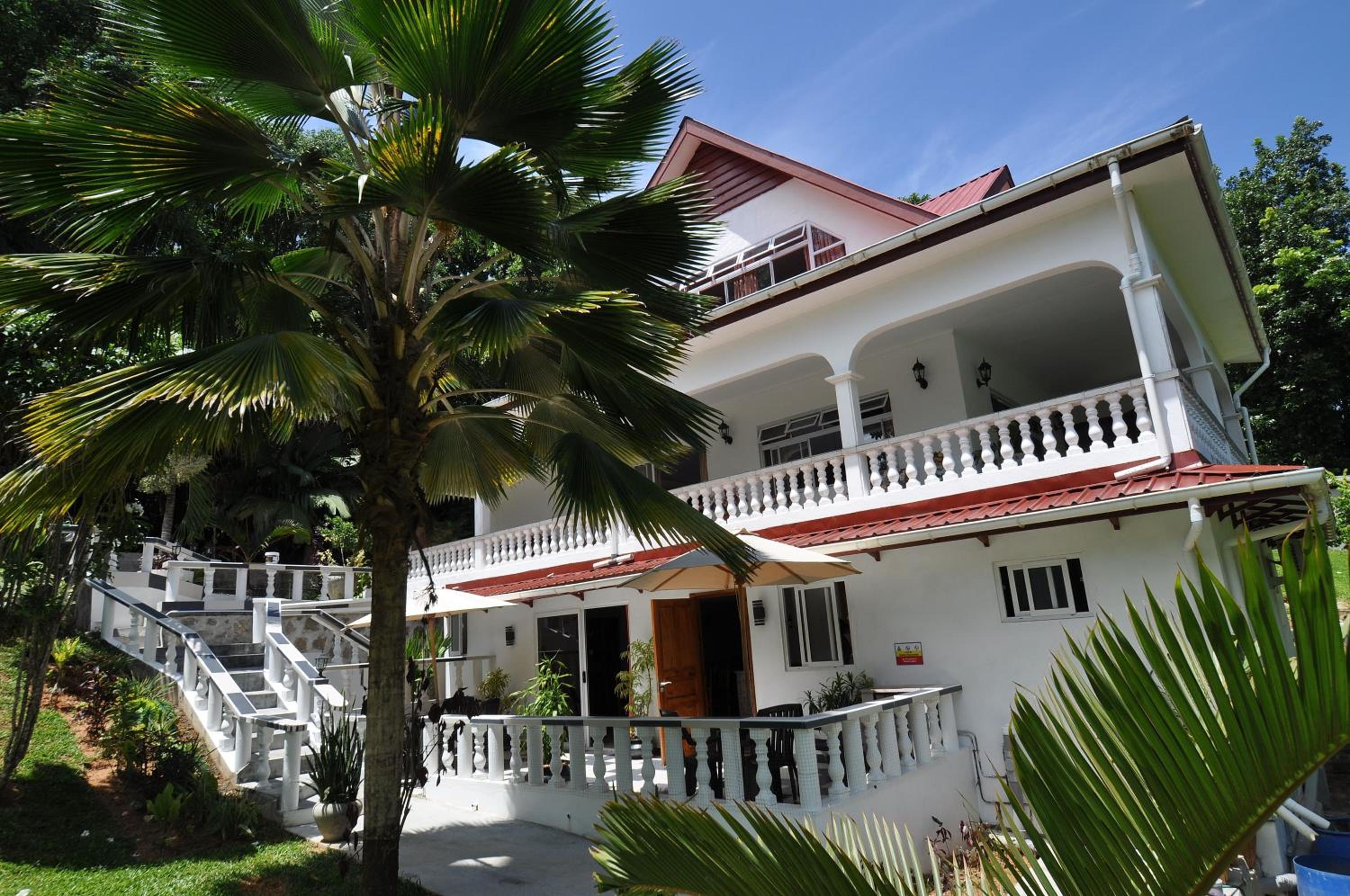 Chrisent Residence