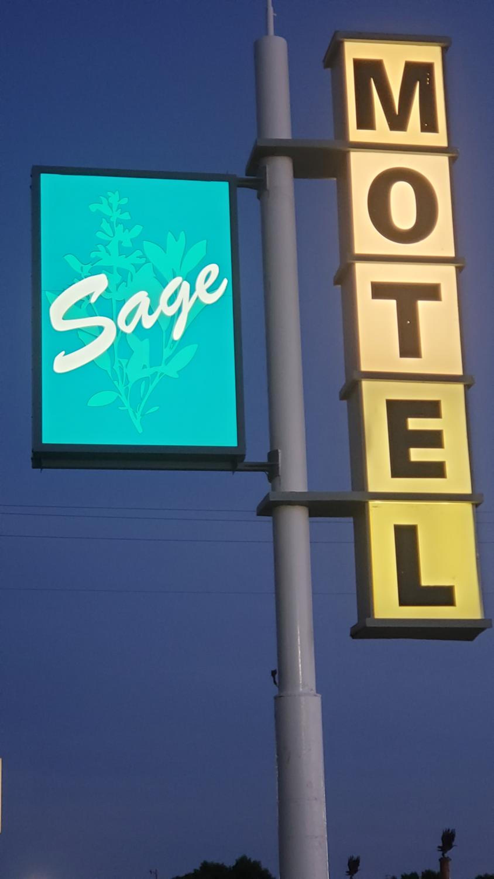 Sage Motel view 3