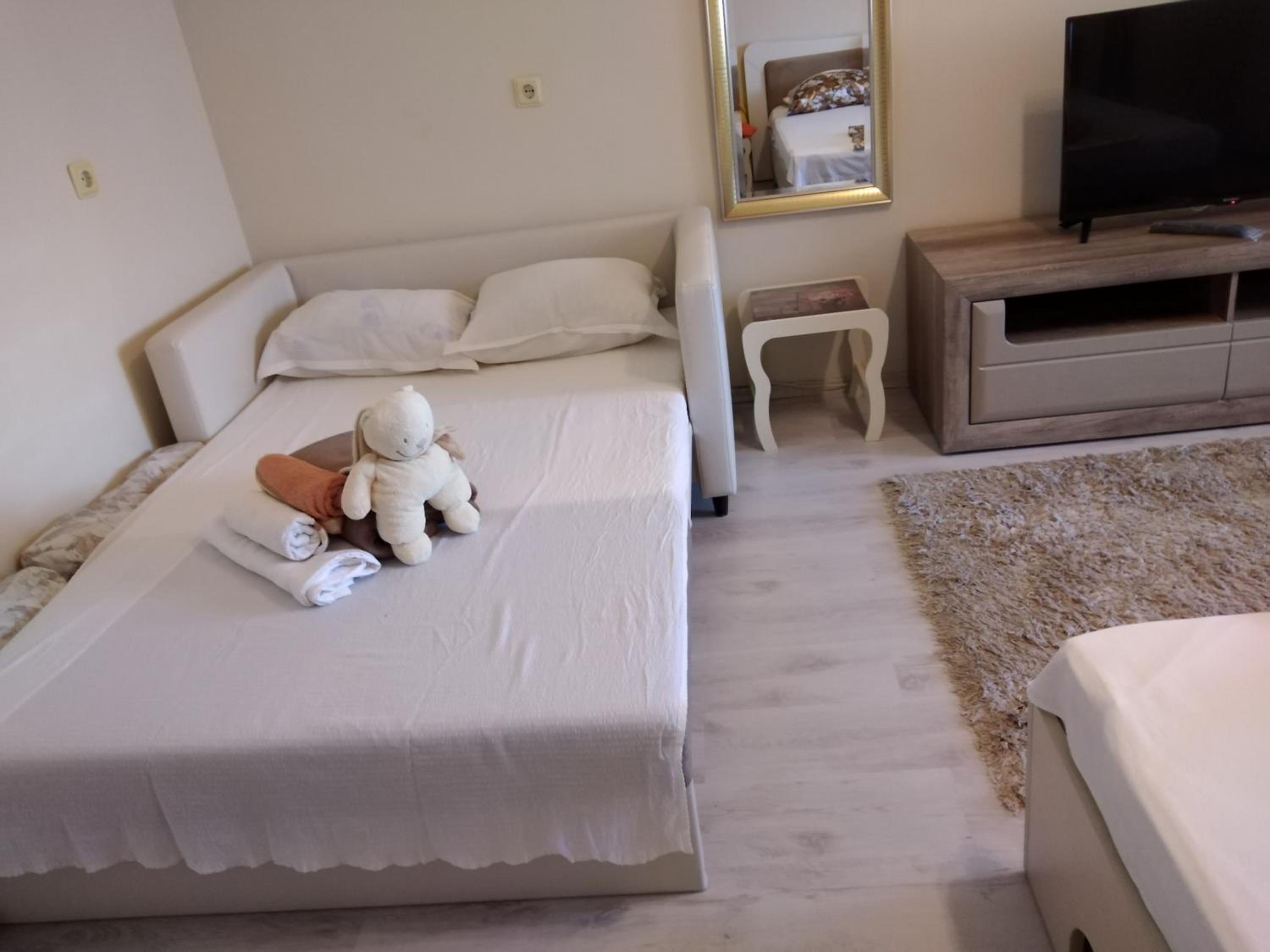 Къща за гости Синьо Лято