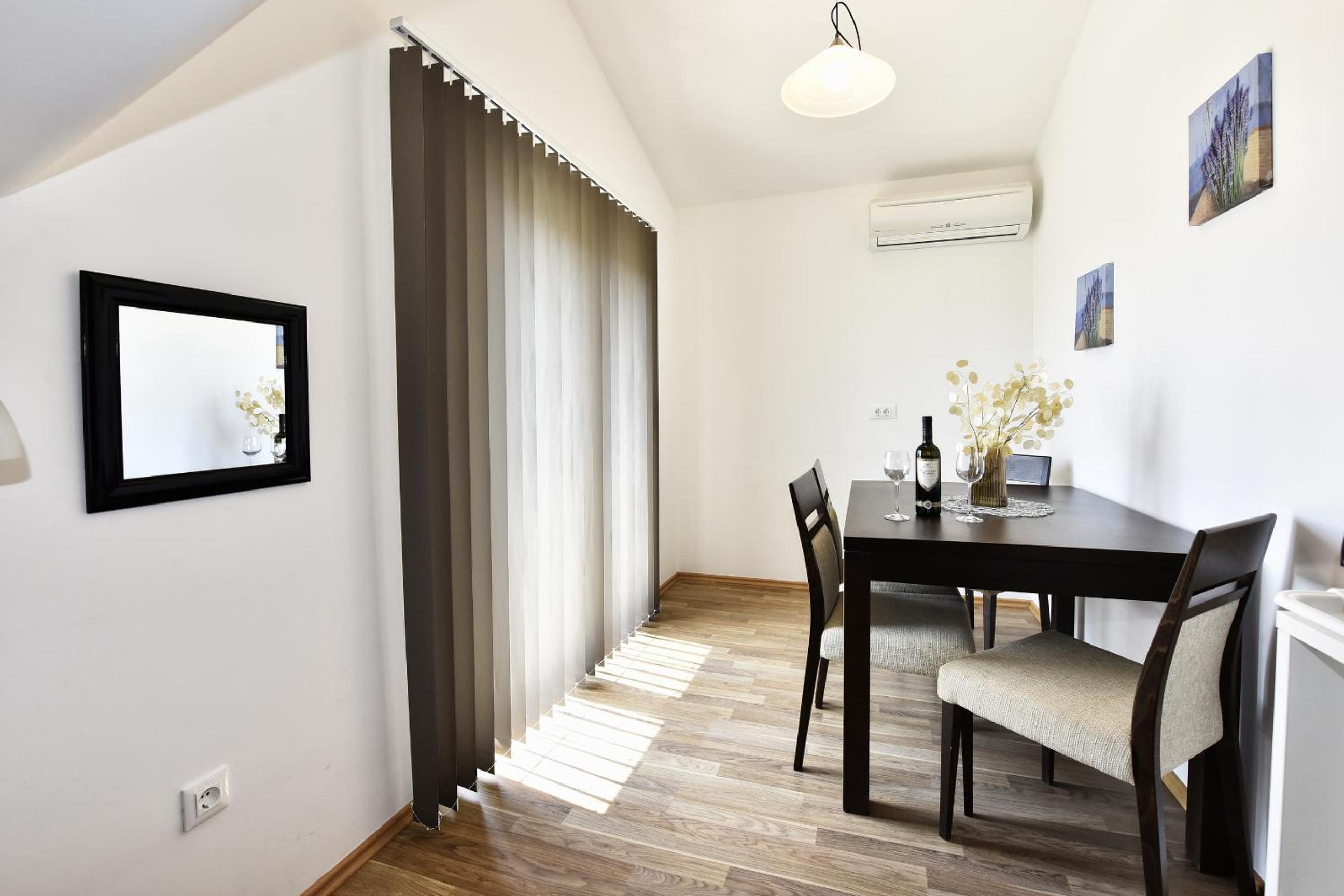 Tomic Apartments - Property Image 9