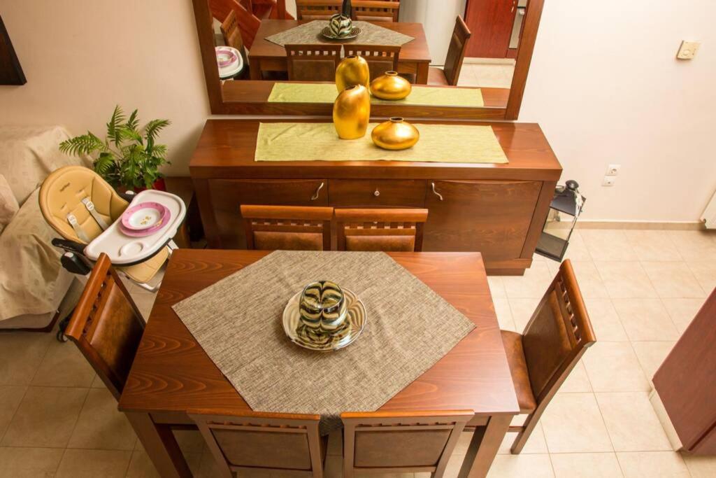 Vasso's cozy and comfortable apartment view 3