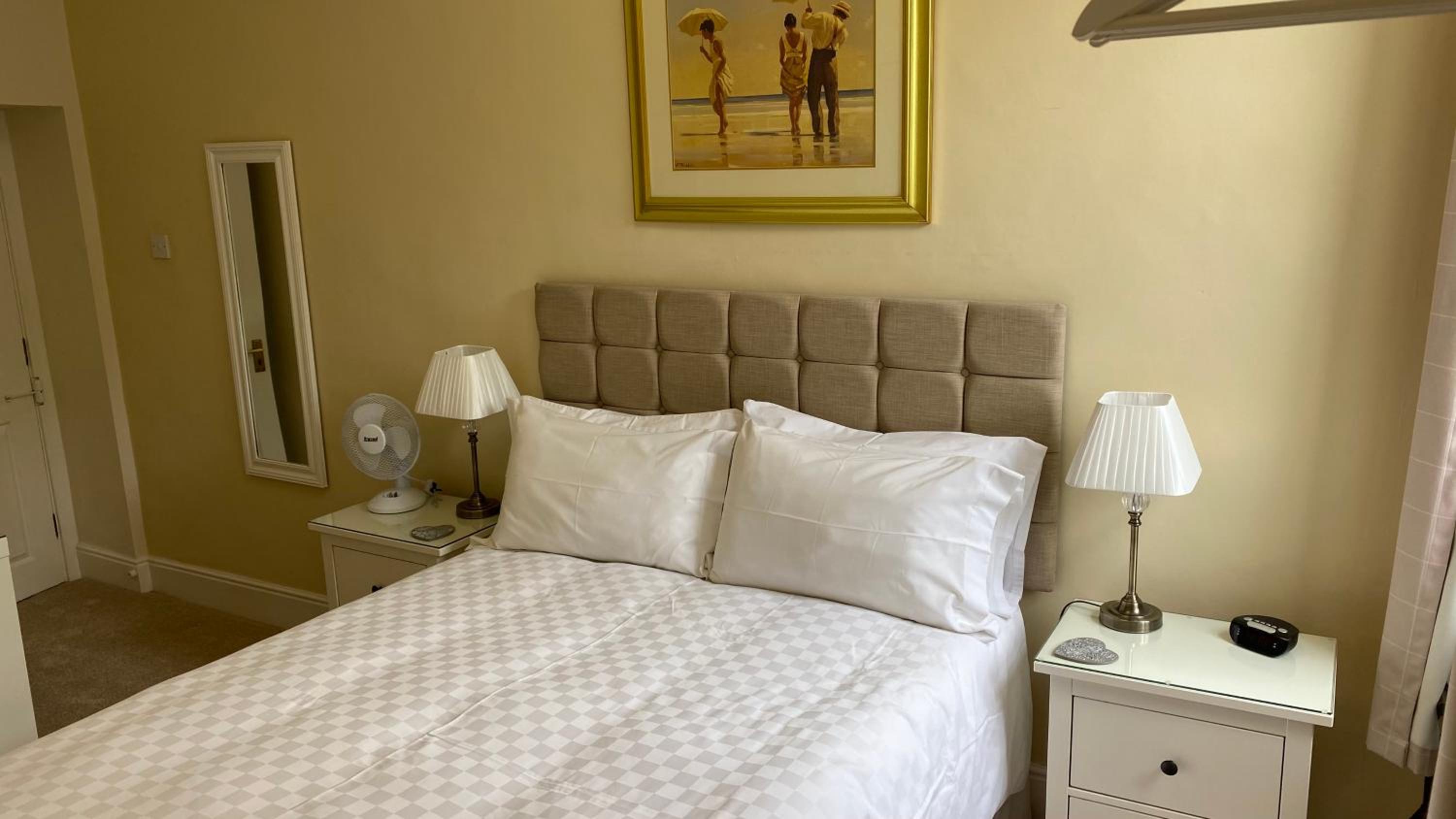 Bridge Farm Hotel