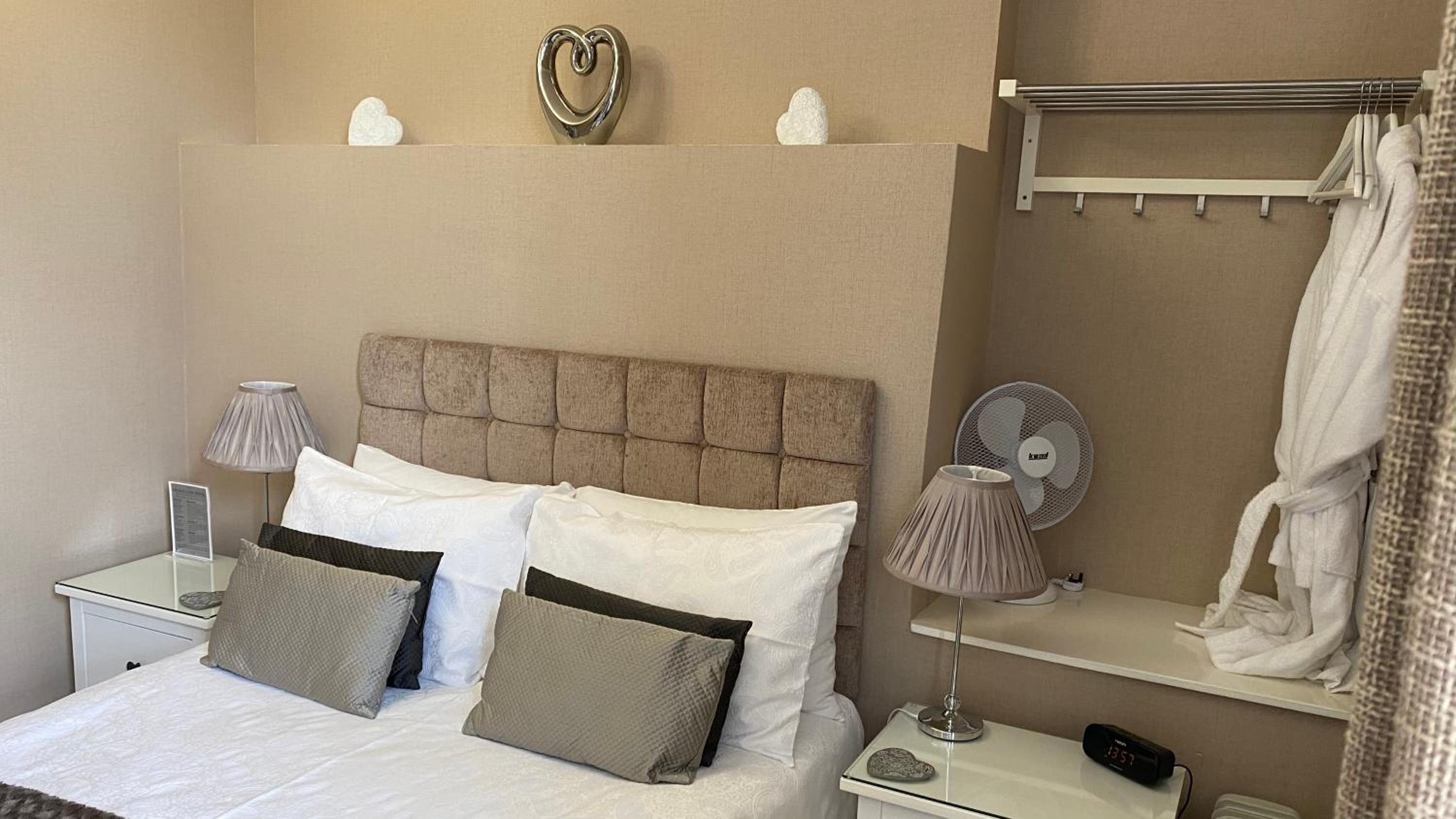 Bridge Farm Hotel
