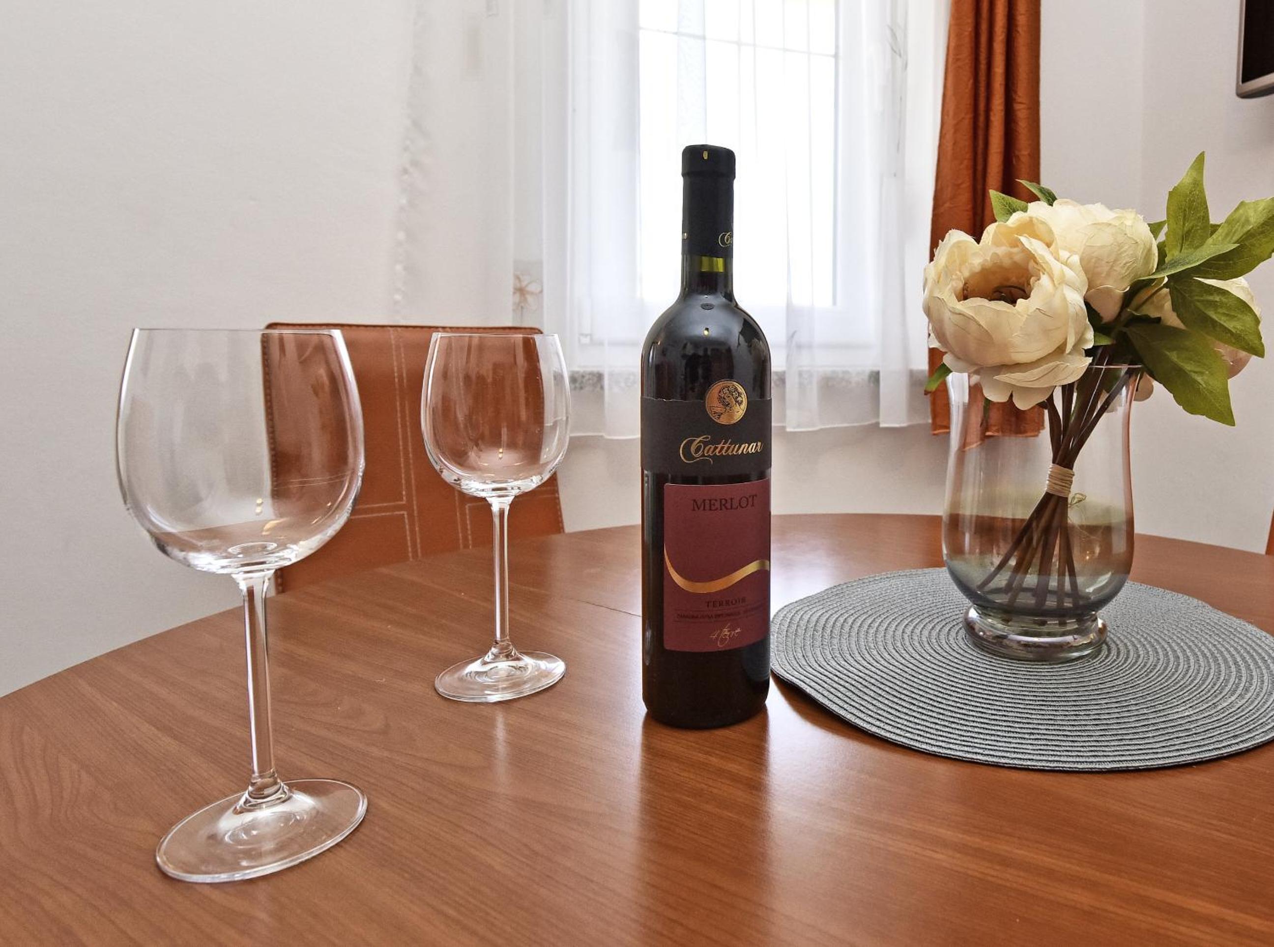 Tomic Apartments - Property Image 36